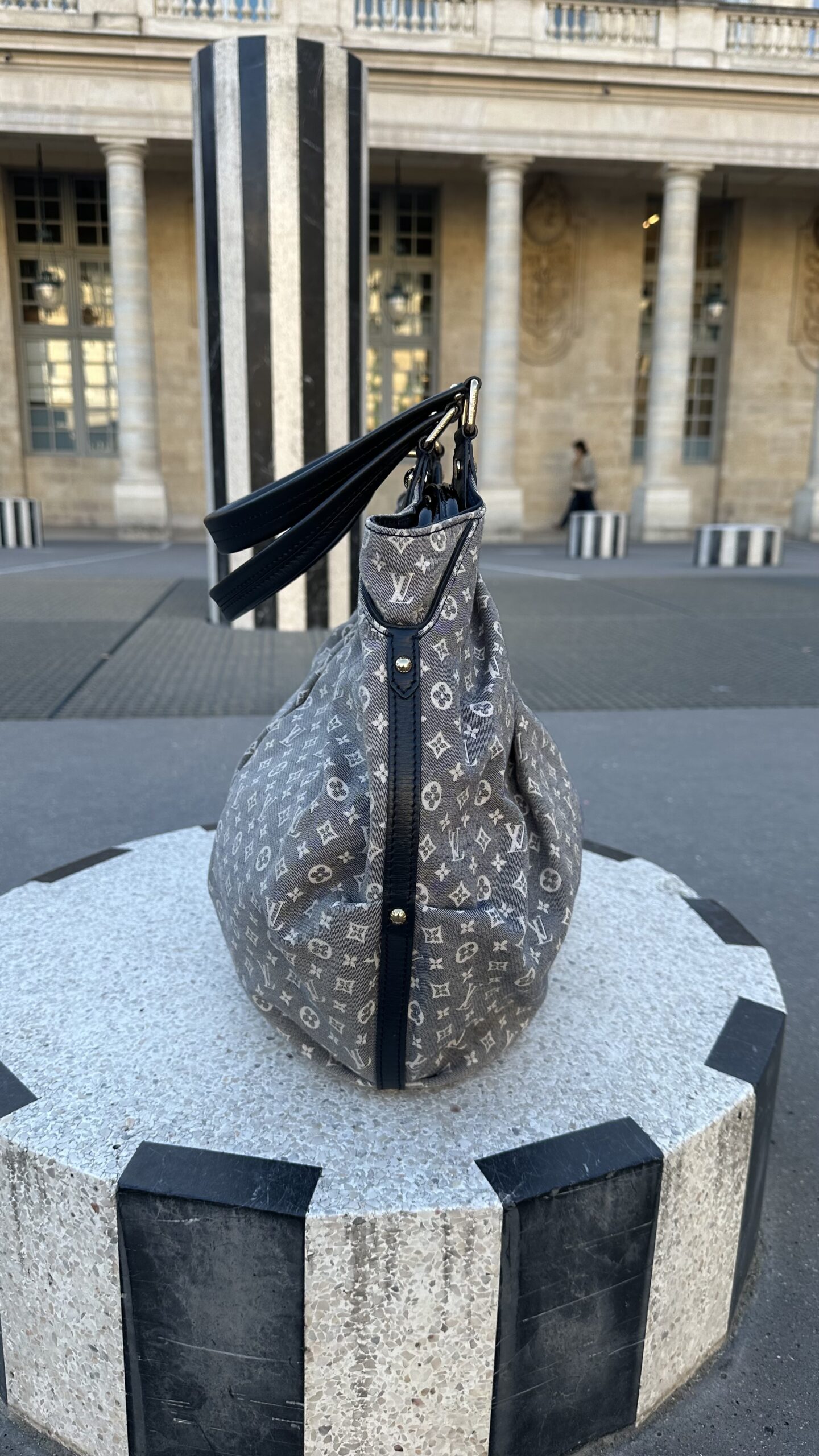 Louis Vuitton Idylle monogram granat - obrazek 4