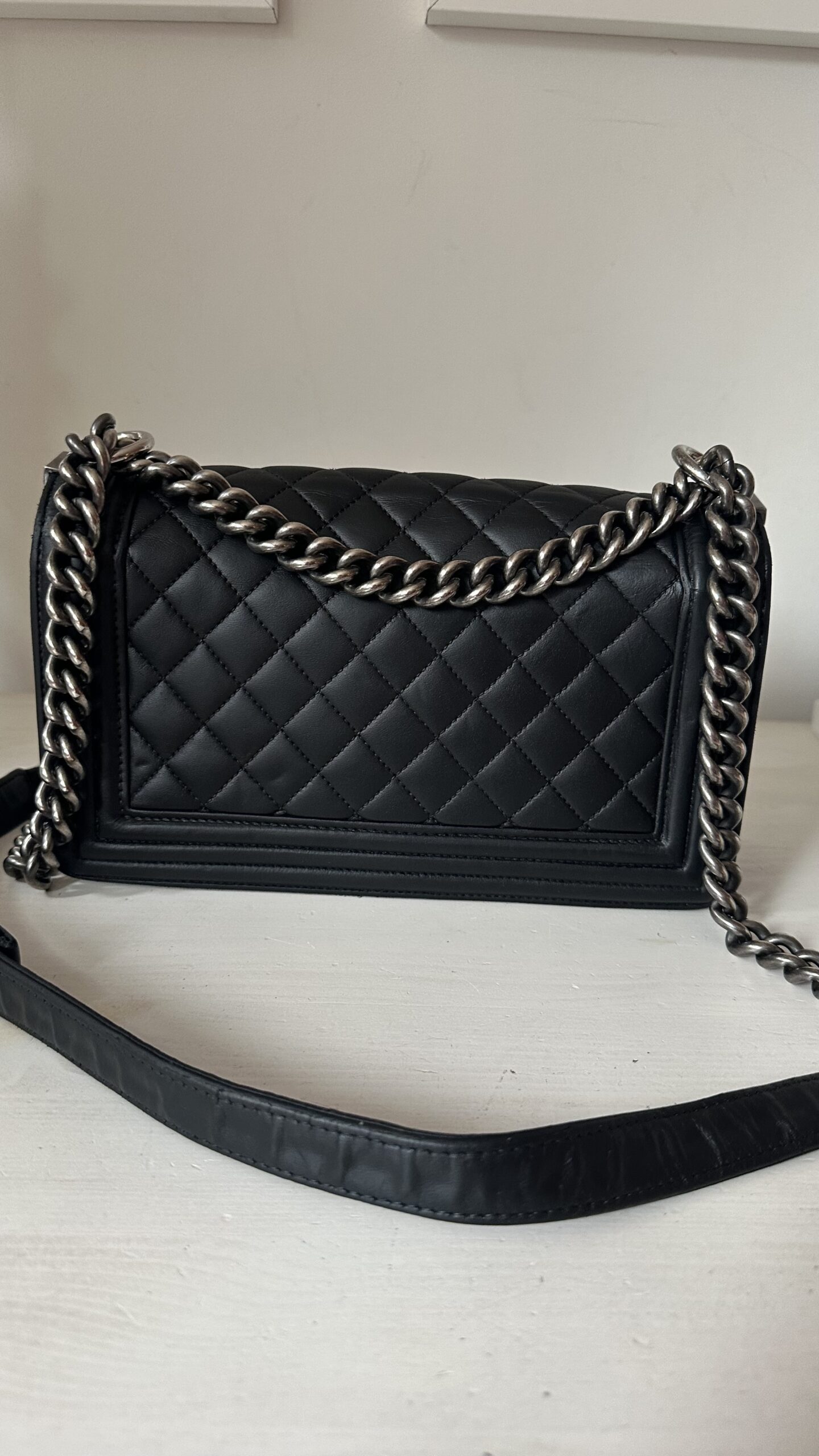 Chanel Boy klasyczna torebka - obrazek 4