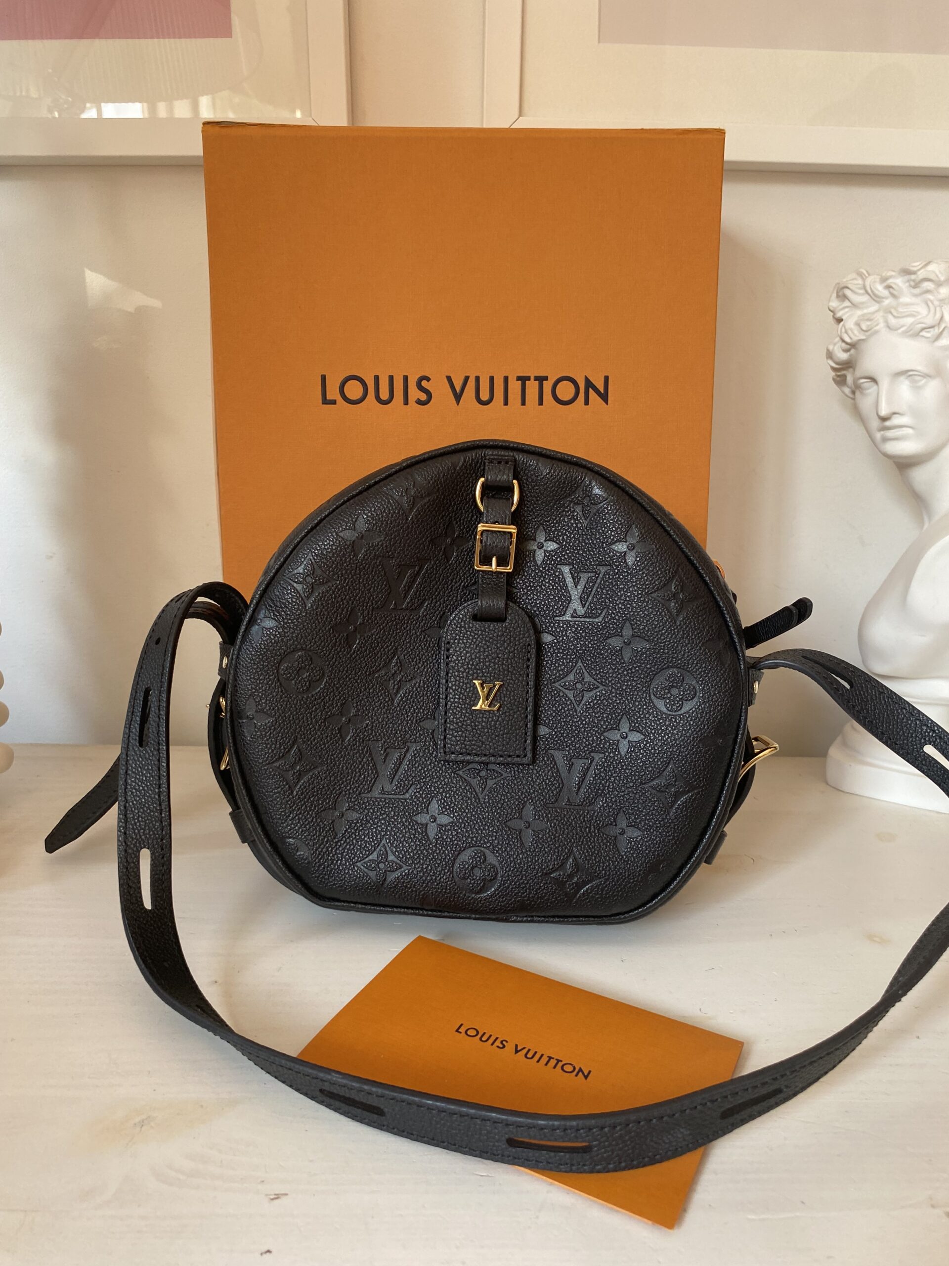Louis Vuitton Empreinte Boite Chapeau Souple czarno torebka - obrazek 2