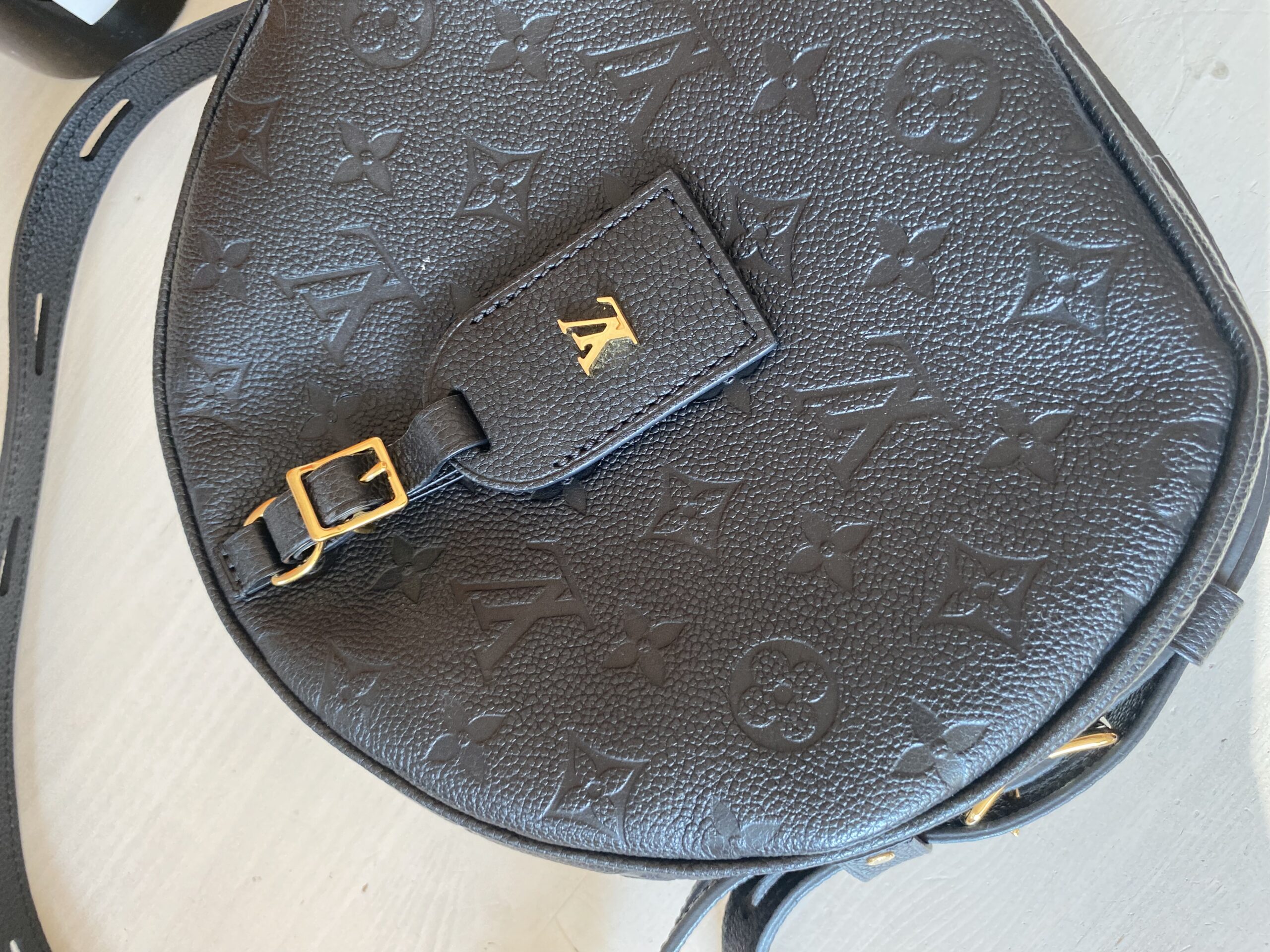 Louis Vuitton Empreinte Boite Chapeau Souple czarno torebka - obrazek 6