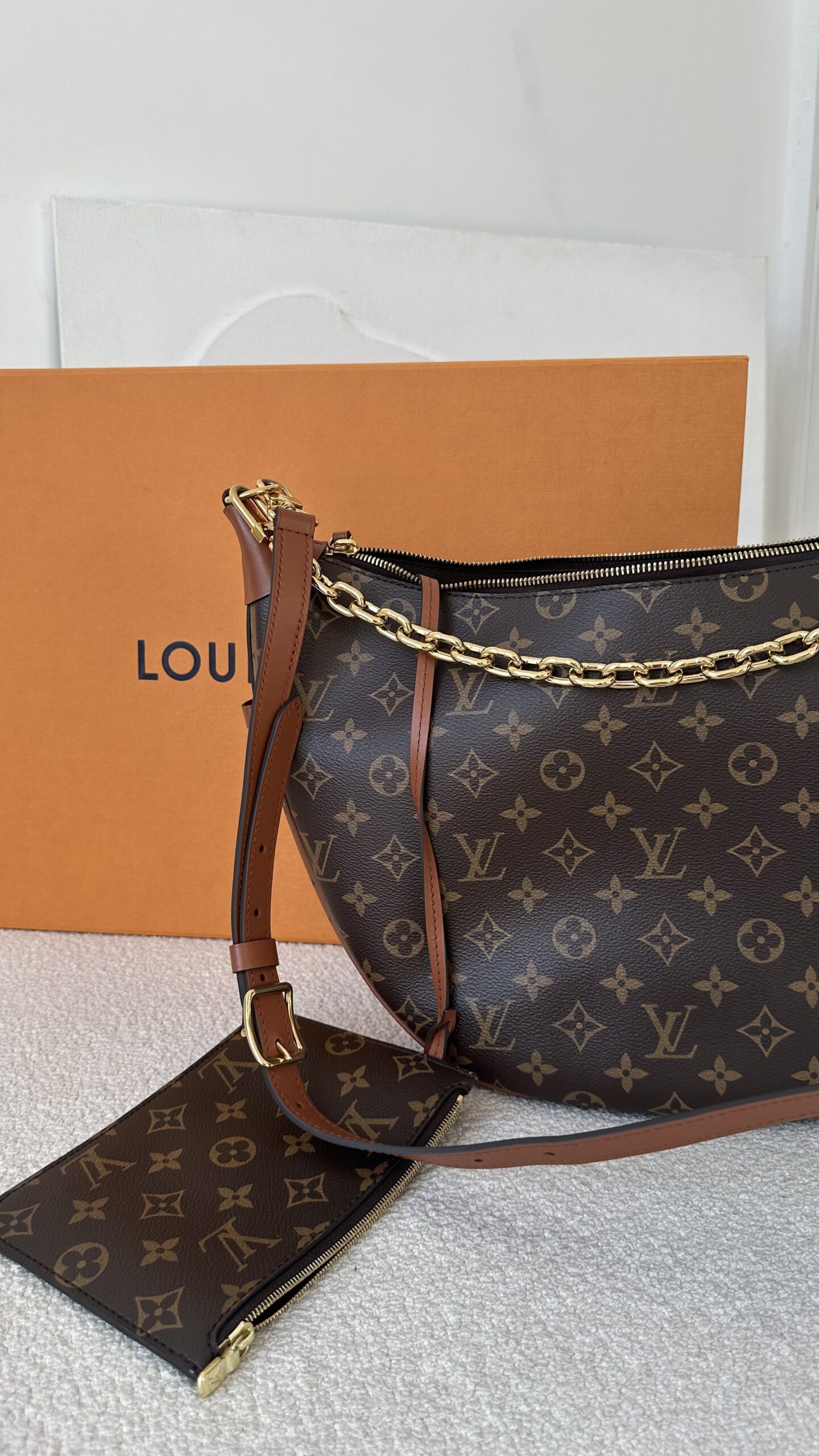 Louis Vuitton Loop Hobo torebka monogram - obrazek 8