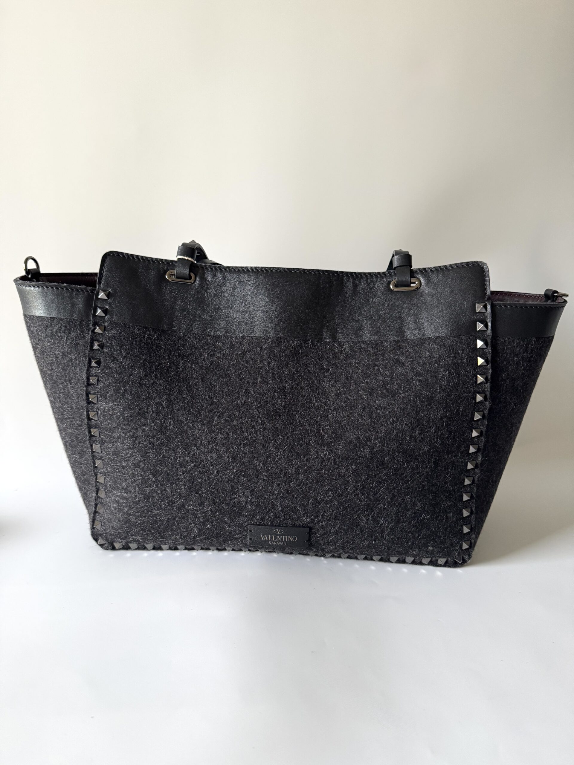 VALENTINO GARAVANI Rockstud Medium Wool Tote Bag - torebka - obrazek 5