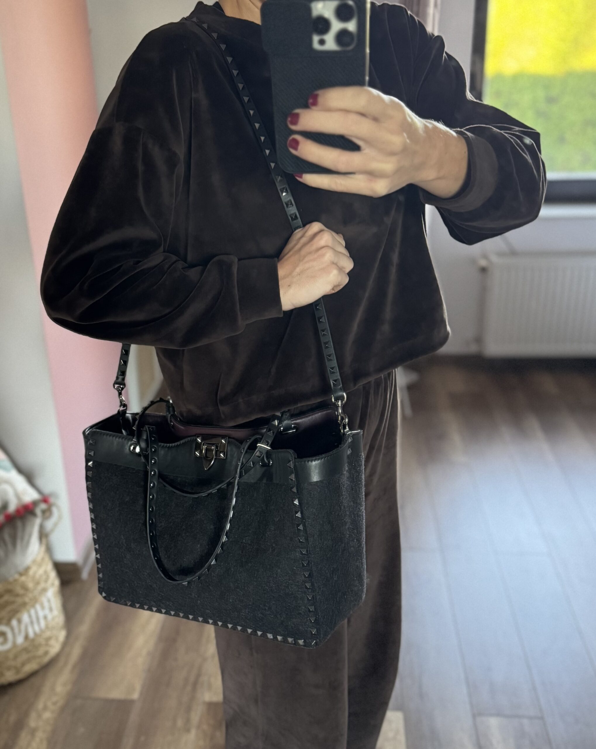 VALENTINO GARAVANI Rockstud Medium Wool Tote Bag - torebka - obrazek 17