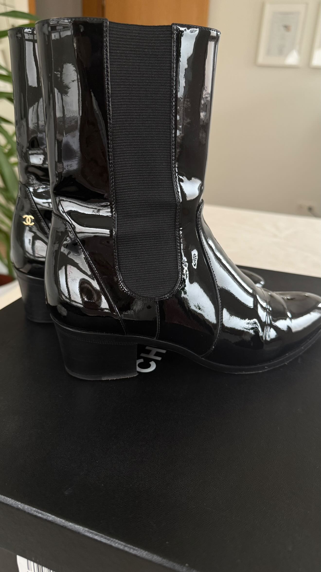 Chanel botki lakierowane 39,5 - obrazek 10