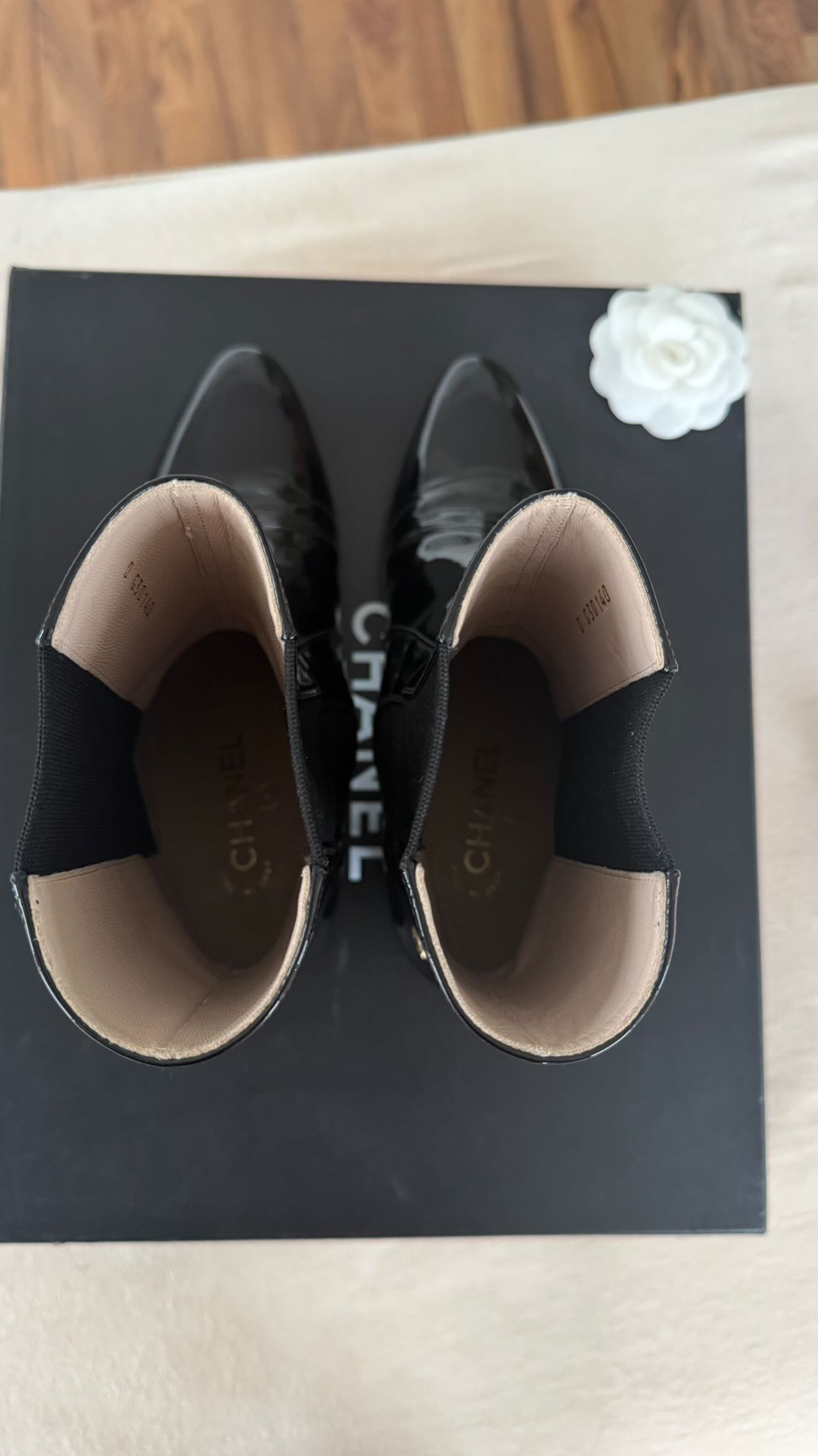 Chanel botki lakierowane 39,5 - obrazek 8