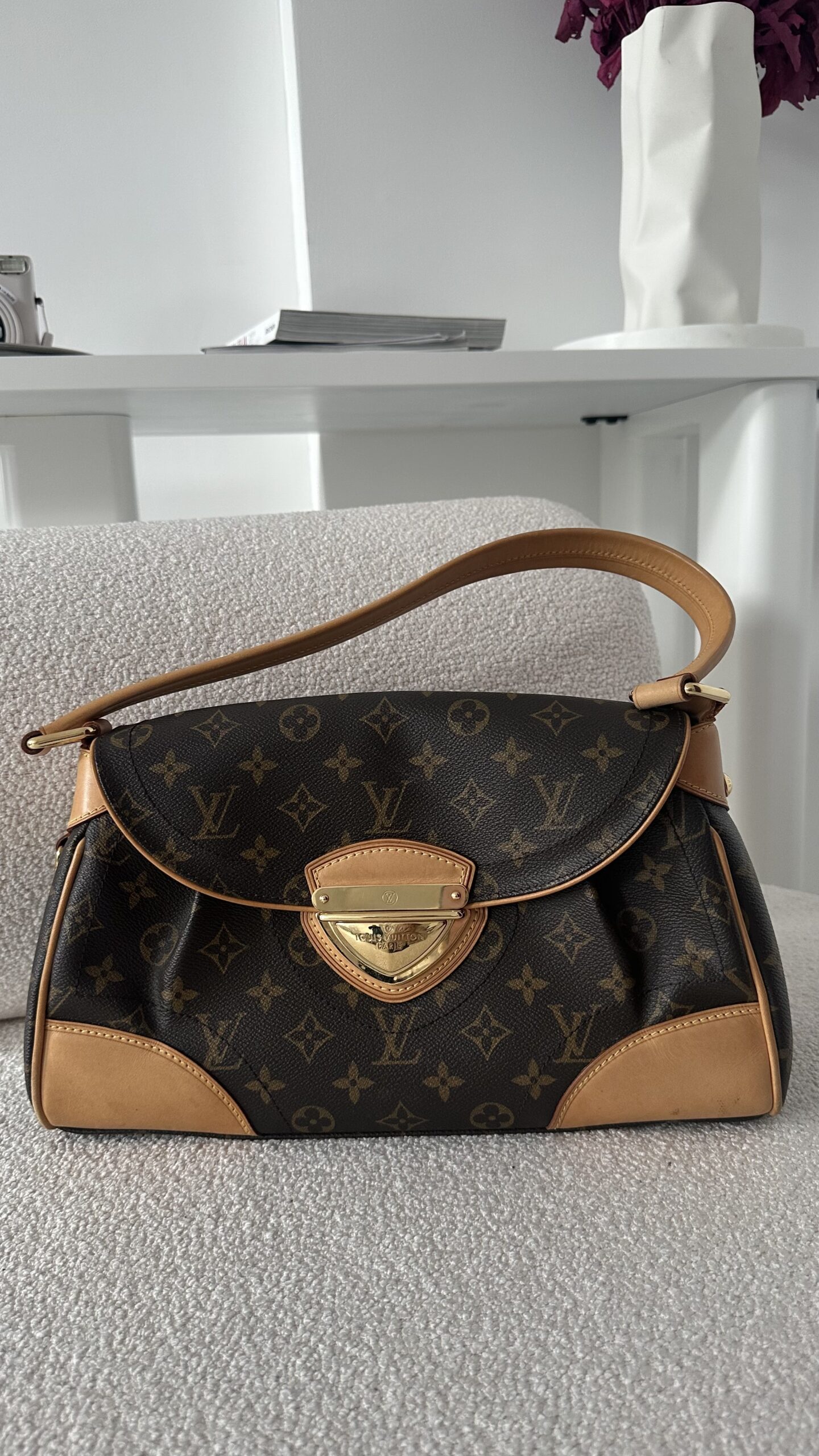 Louis Vuitton Beverly MM torebka - obrazek 3