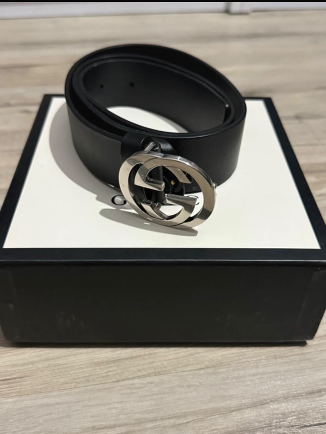 Gucci czarny klasyczny pasek GG