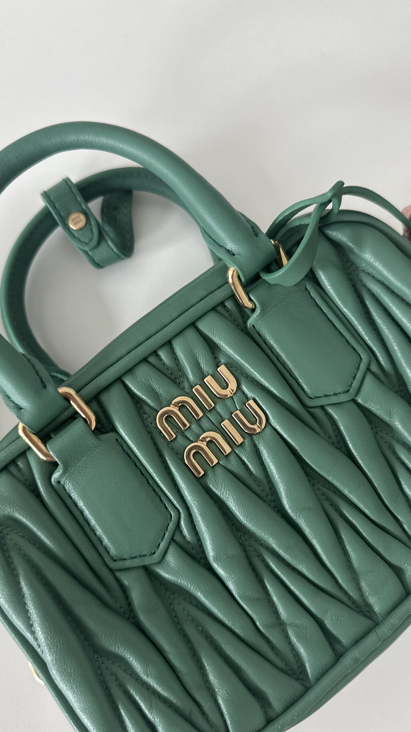 Miu Miu Arcadie matelasse nappa zielona - obrazek 6