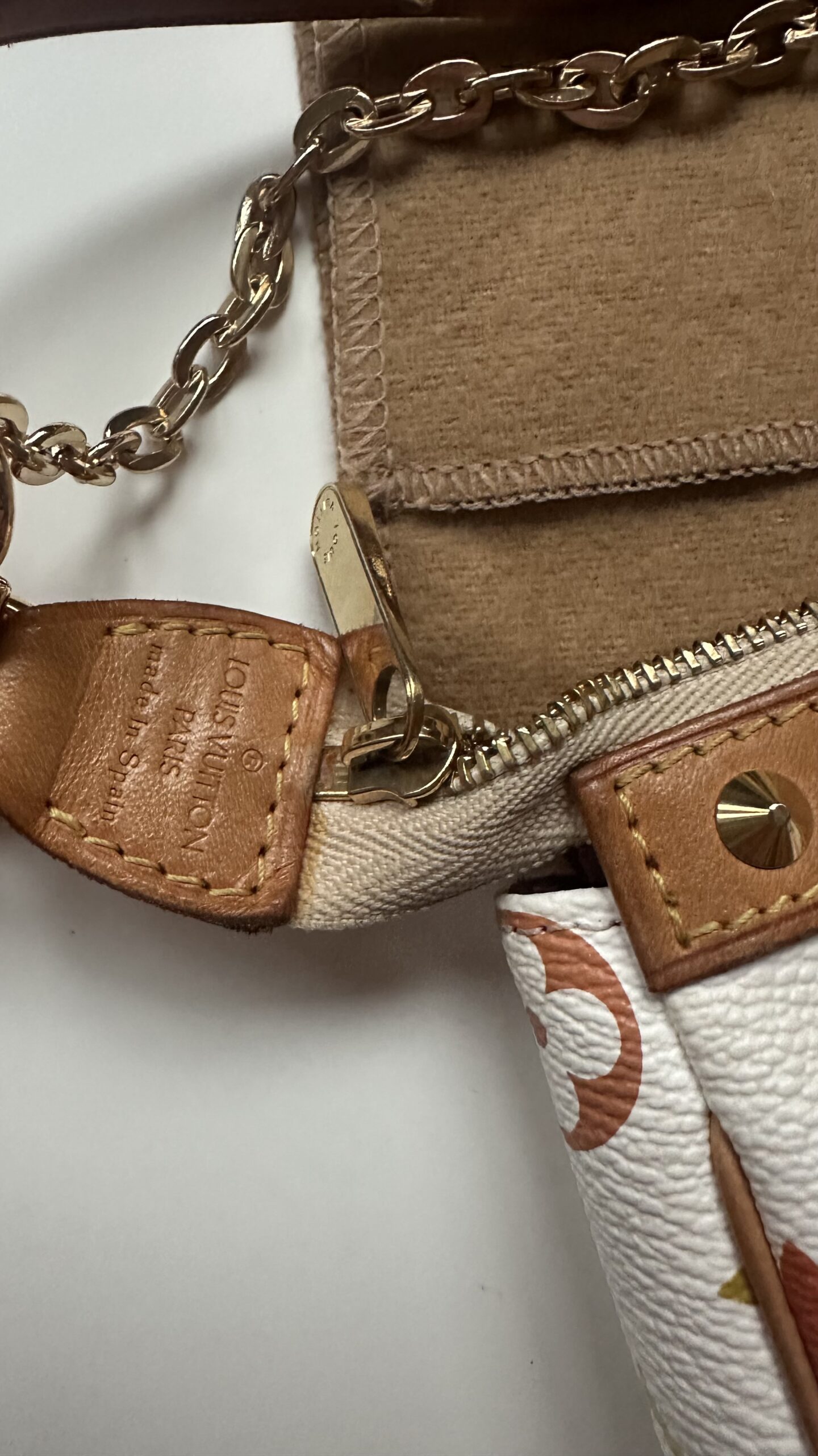 Louis Vuitton multicolor pochette torebka - obrazek 4