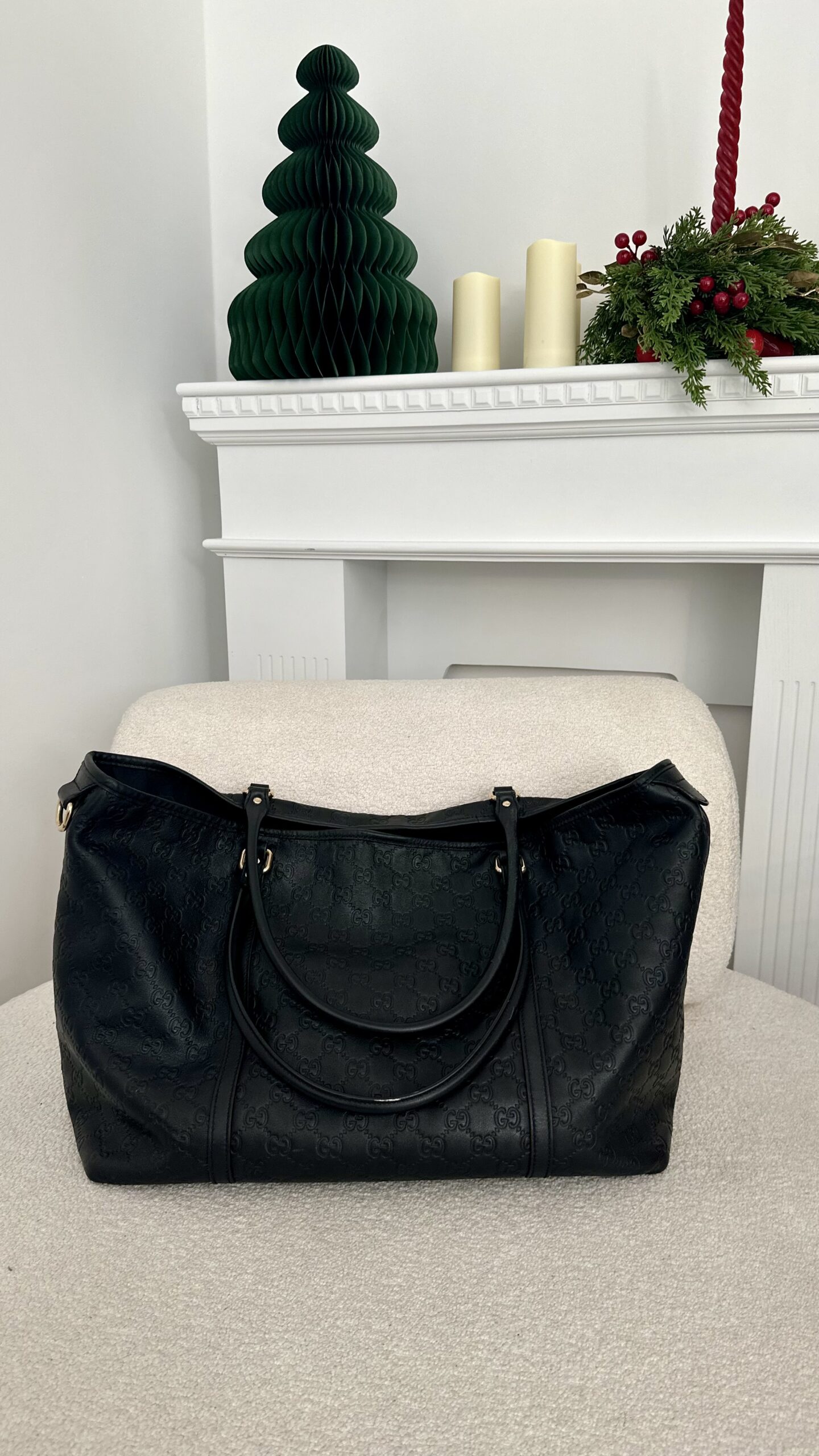 Gucci Guccissima czarna logowana torebka - obrazek 3