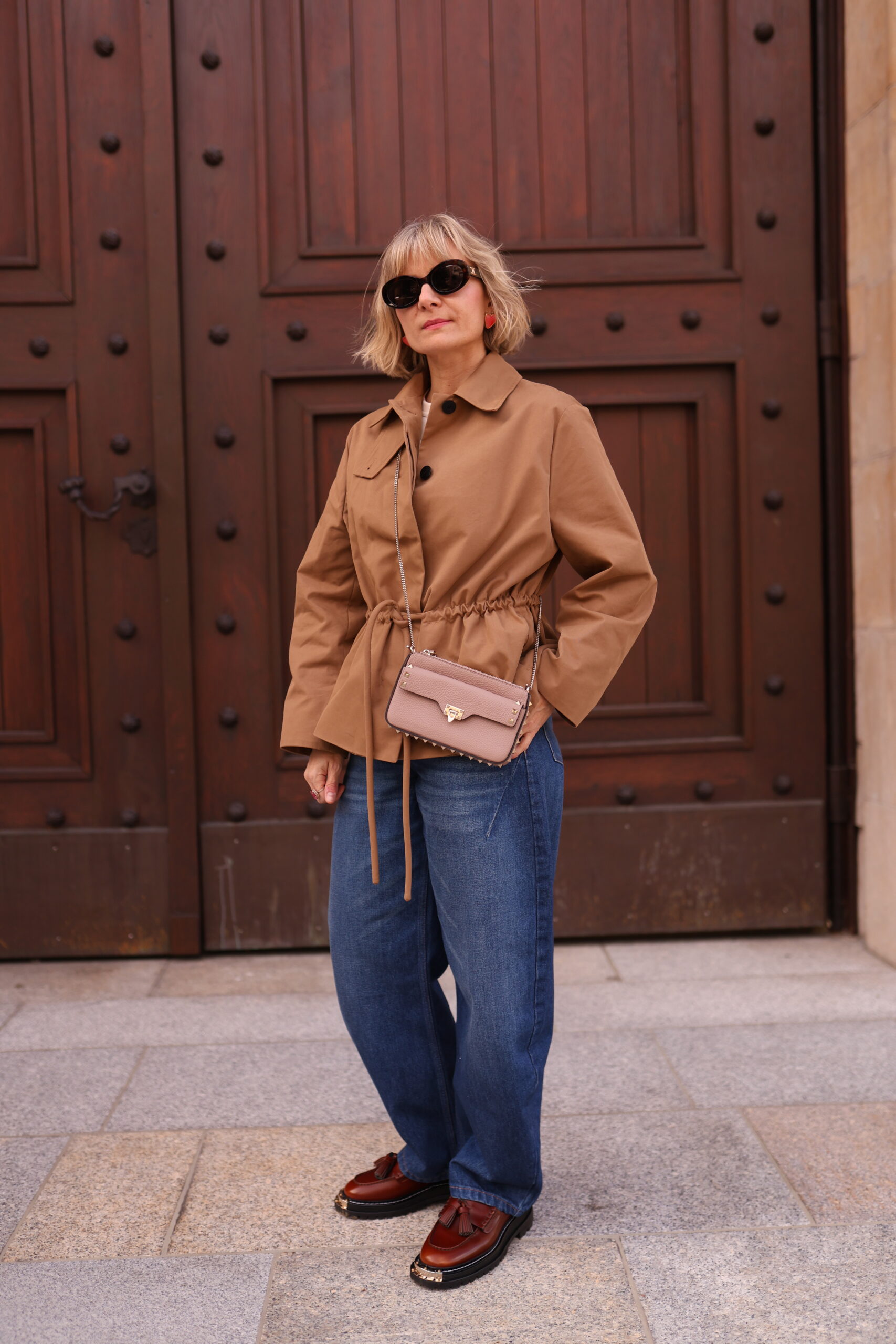 Valentino Garavani w pudrowym różu mała torebka - obrazek 2