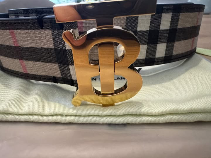 Burberry klasyczny pasek rozmiar L - obrazek 4
