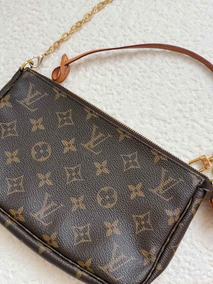 Louis vuitton pochette monogram vintage - obrazek 4
