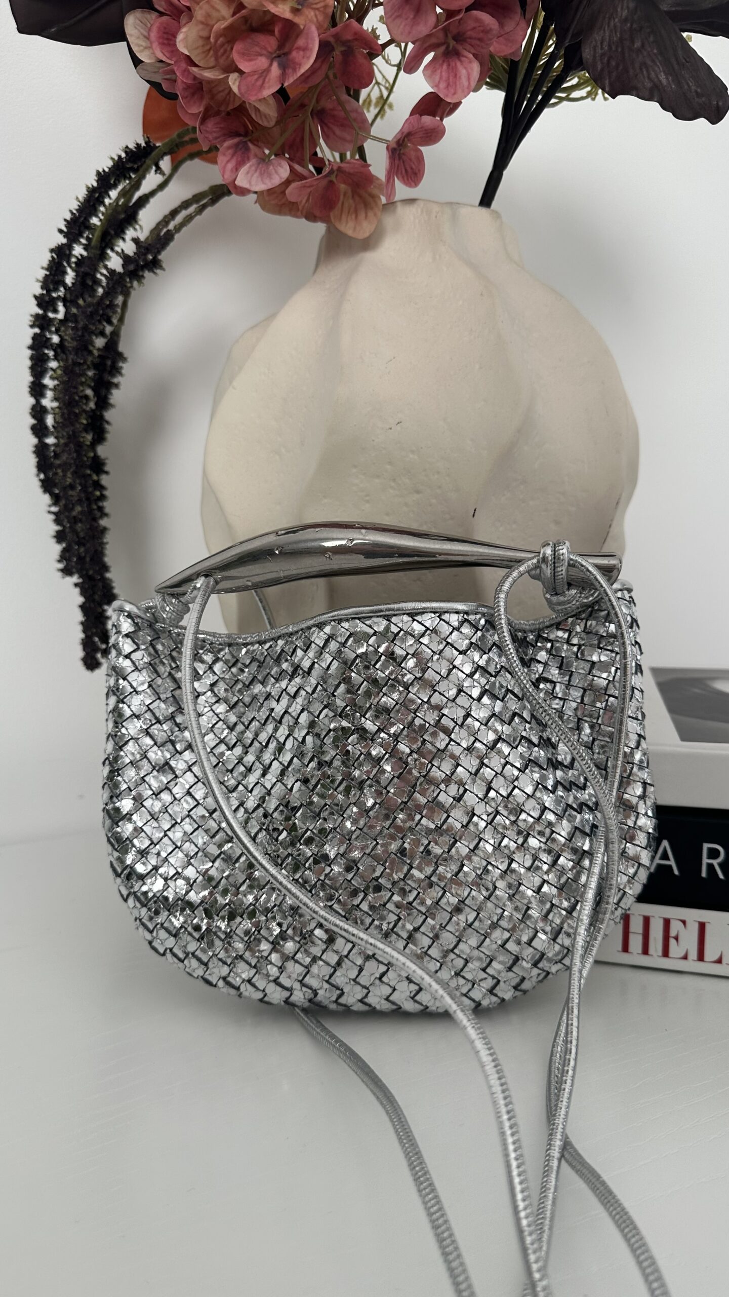 Bottega Veneta Baby sardine srebrna torebka - obrazek 5