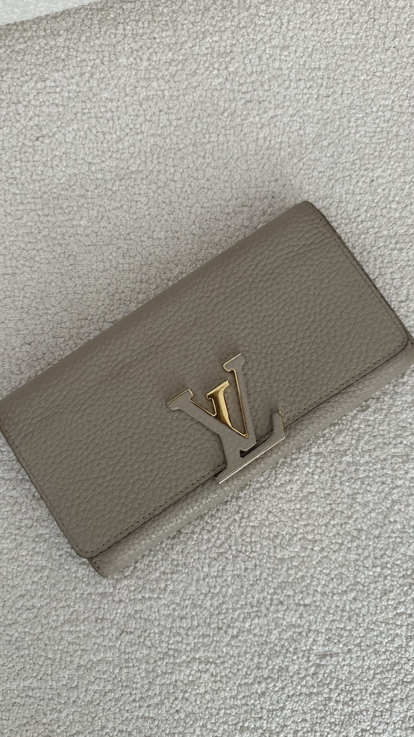 Louis Vuitton capucines portfel Szary