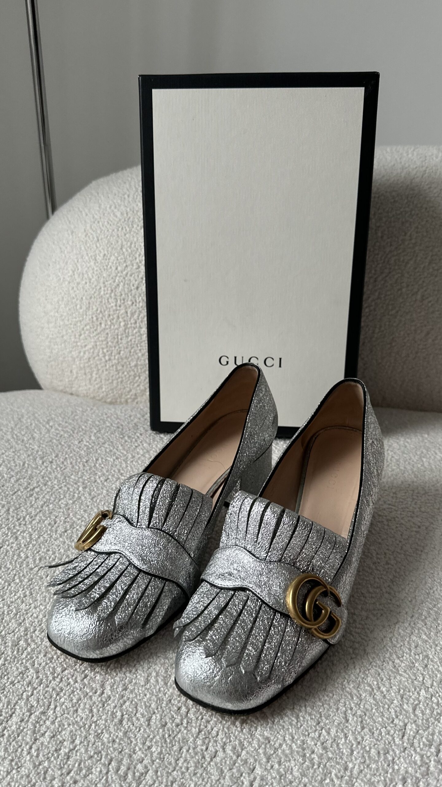 Gucci srebrne buty 37,5