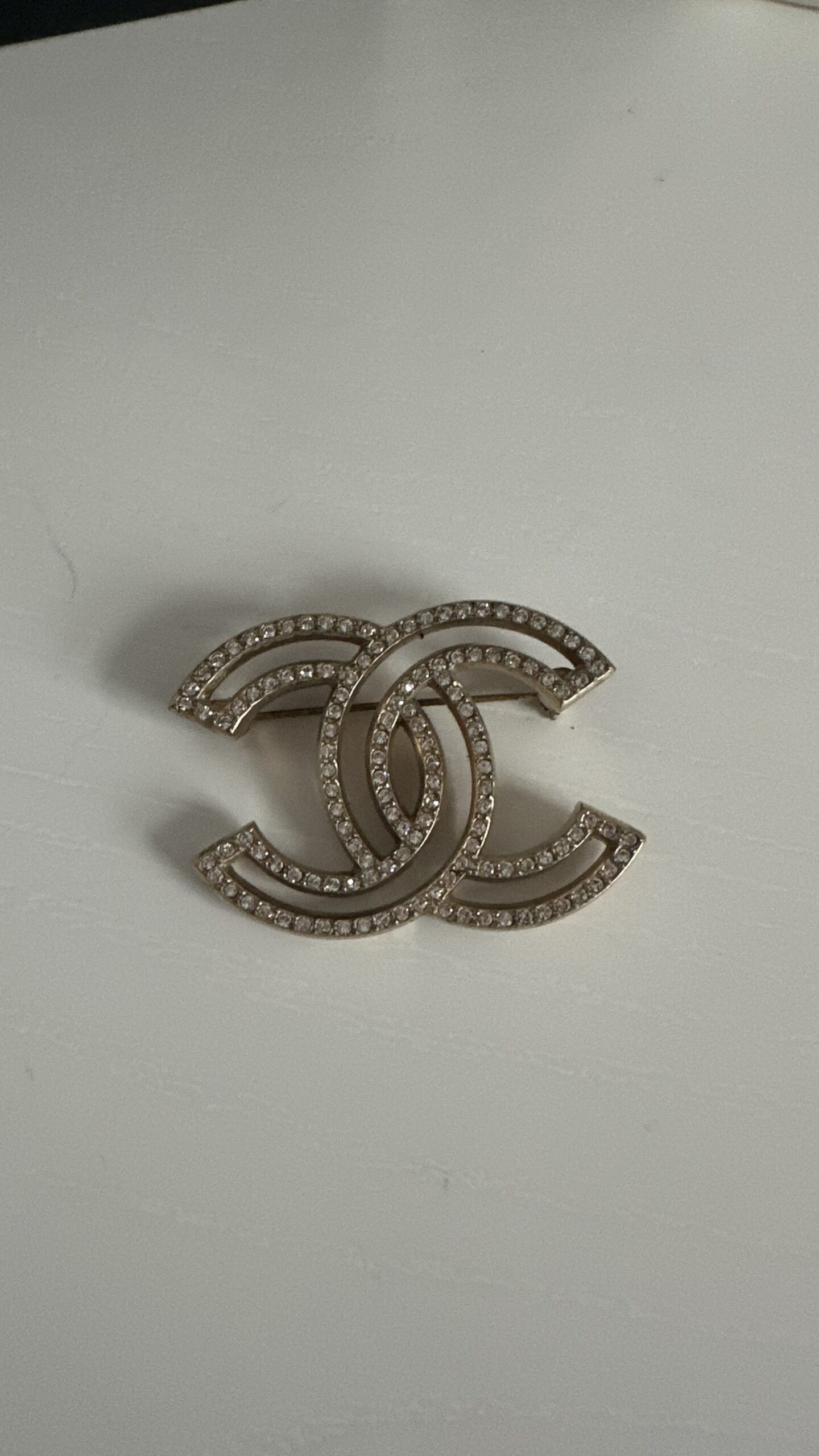 Chanel duża efektowna broszka z cyrkoniami - obrazek 2