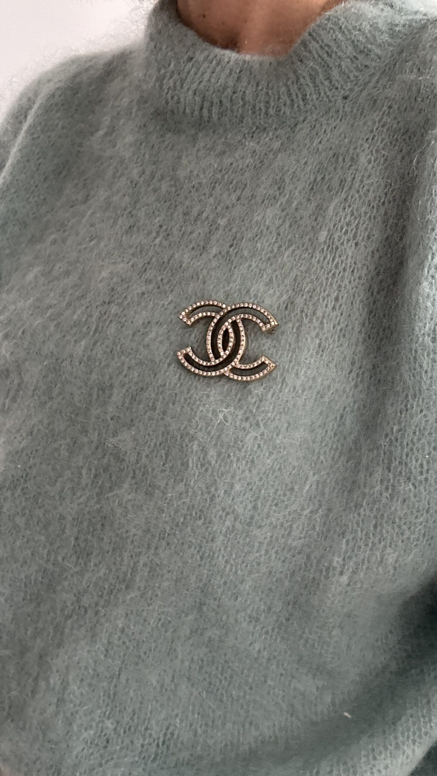 Chanel duża efektowna broszka z cyrkoniami - obrazek 5