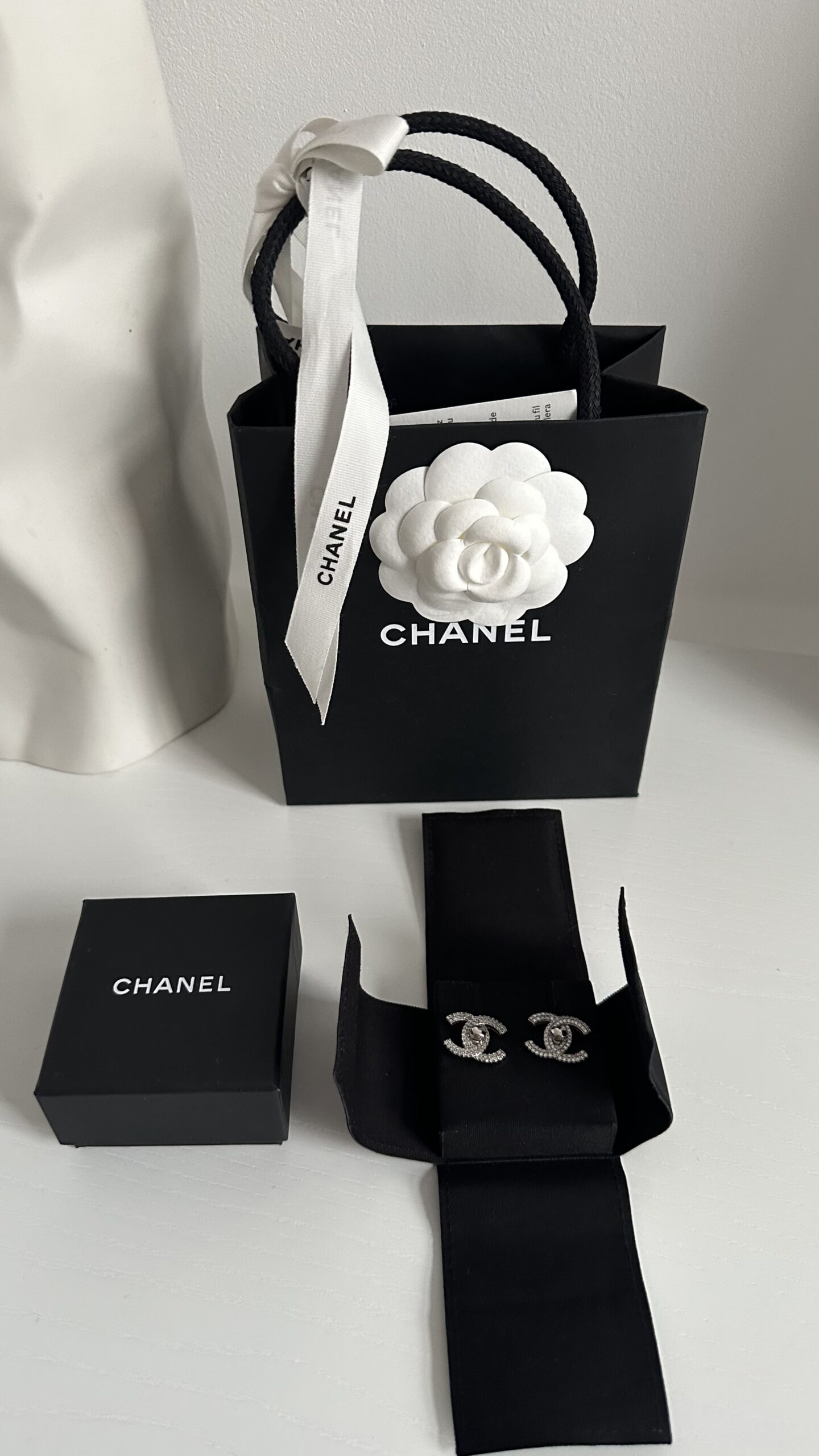 Chanel srebrne z cyrkoniami kolczyki