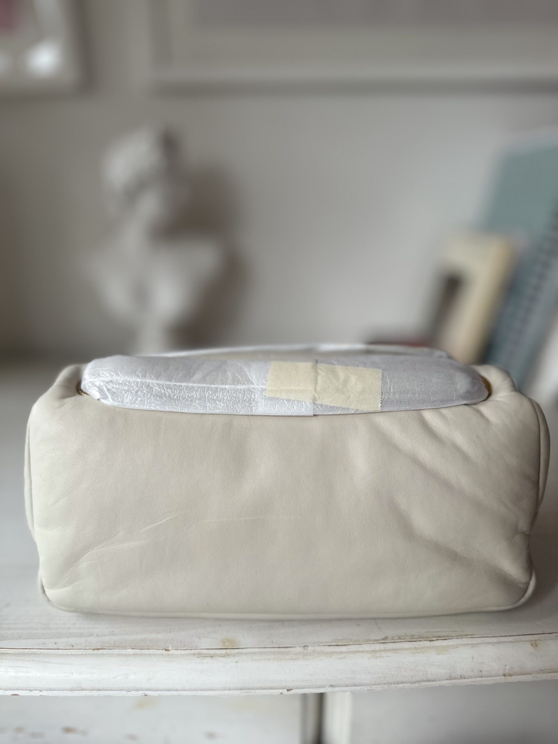 Saint Laurent Calypso kremowa torebka - obrazek 3