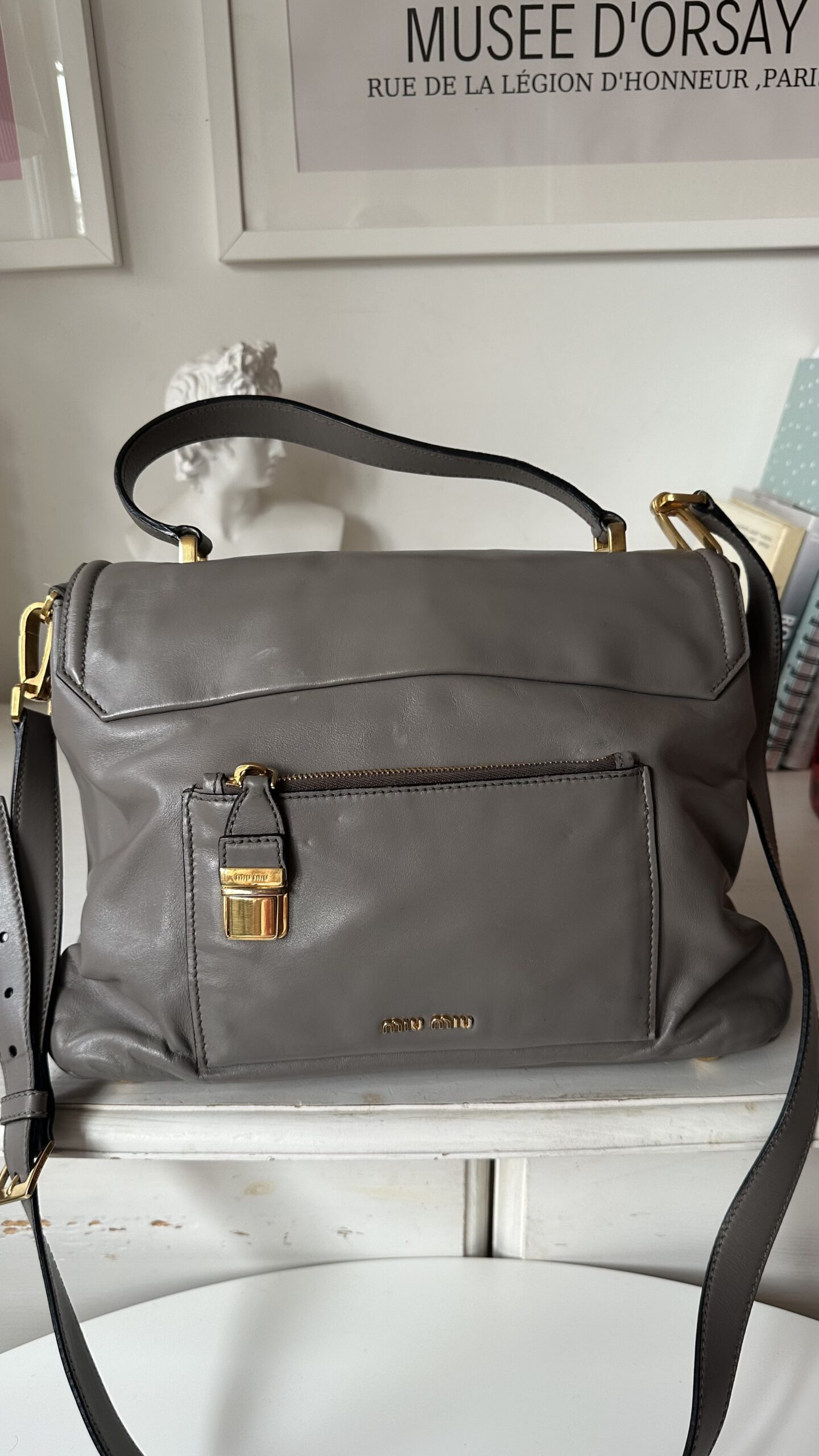 Miu Miu duża vintage torebka w szarym kolorze - obrazek 4