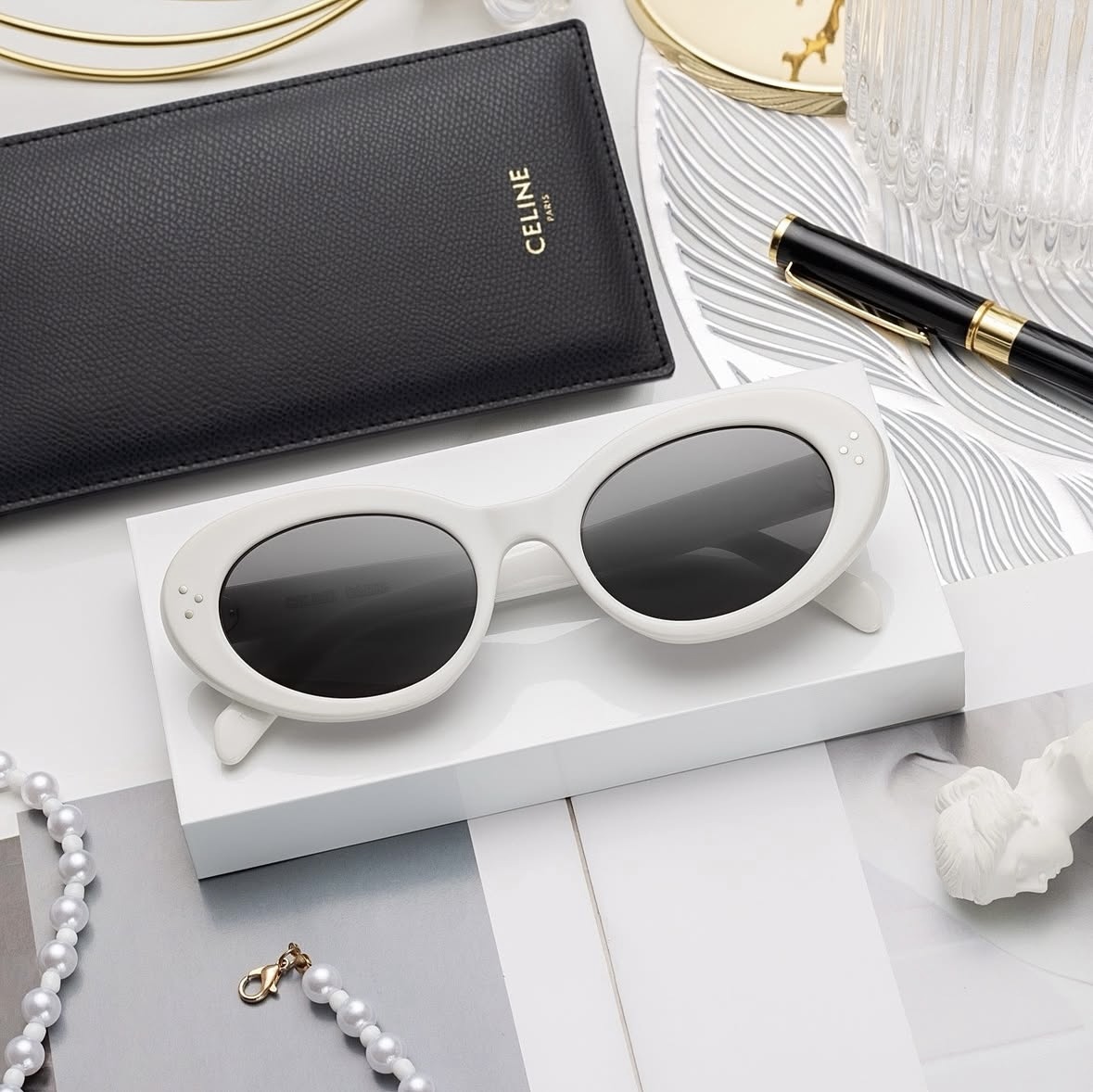 CELINE Oval Cat-Eye Sunglasses CL40193I - okulary przeciwsłoneczne