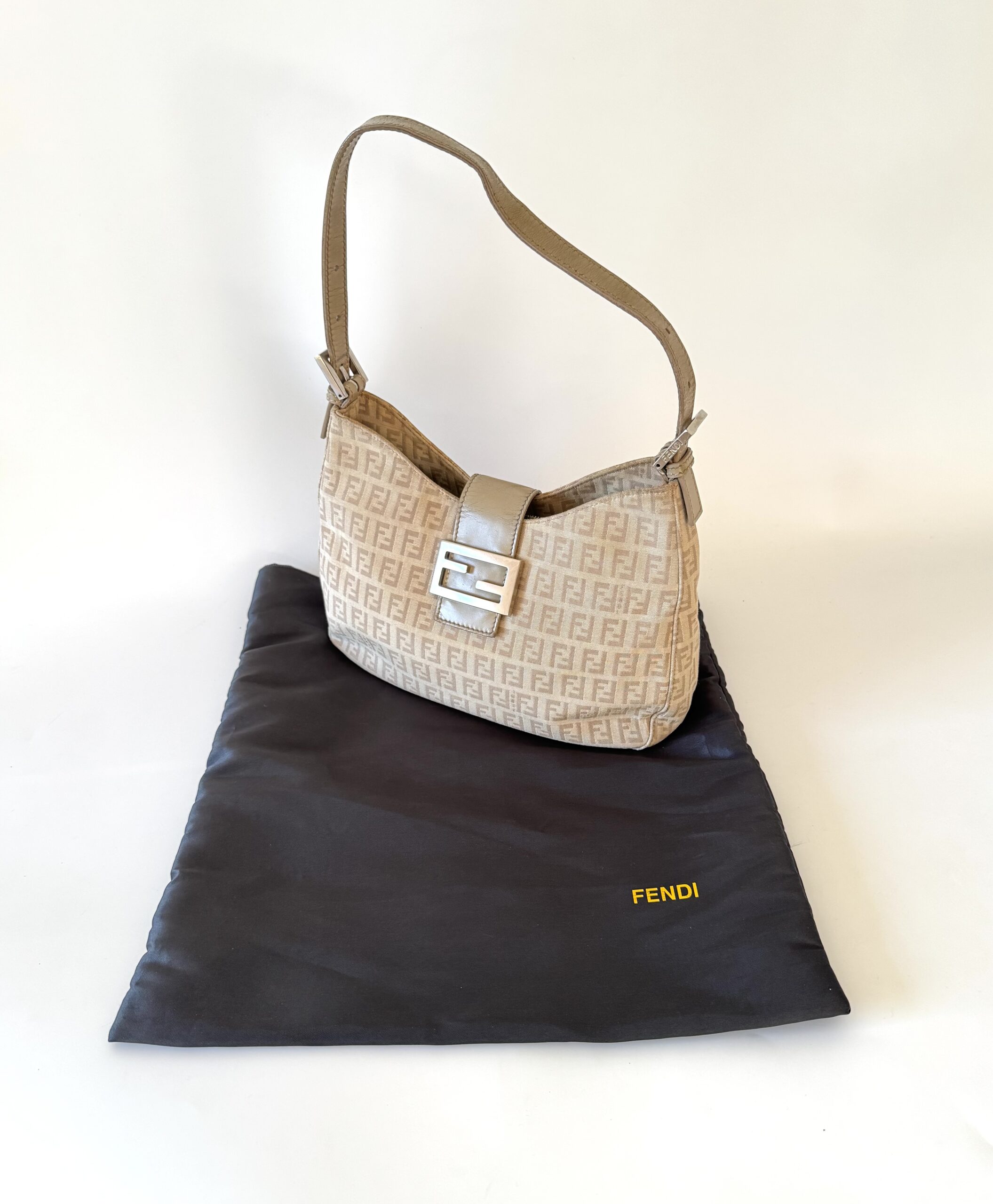 FENDI Vintage Zucca Canvas Zucchino Print Baguette Hobo Shoulder Bag - torebka - obrazek 3
