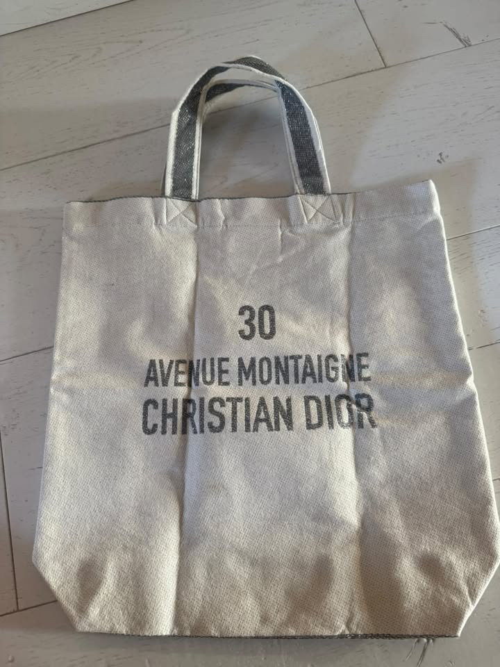 Dior 30 Avenue Montaigne letnia torebka - obrazek 6