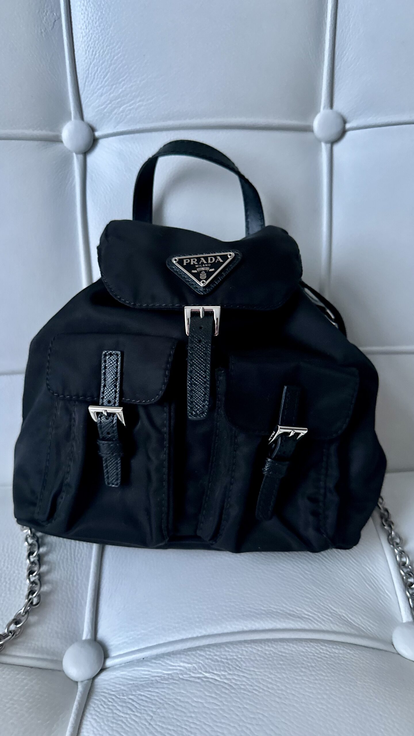 Prada mini nylon backpack czarna torebka - obrazek 3