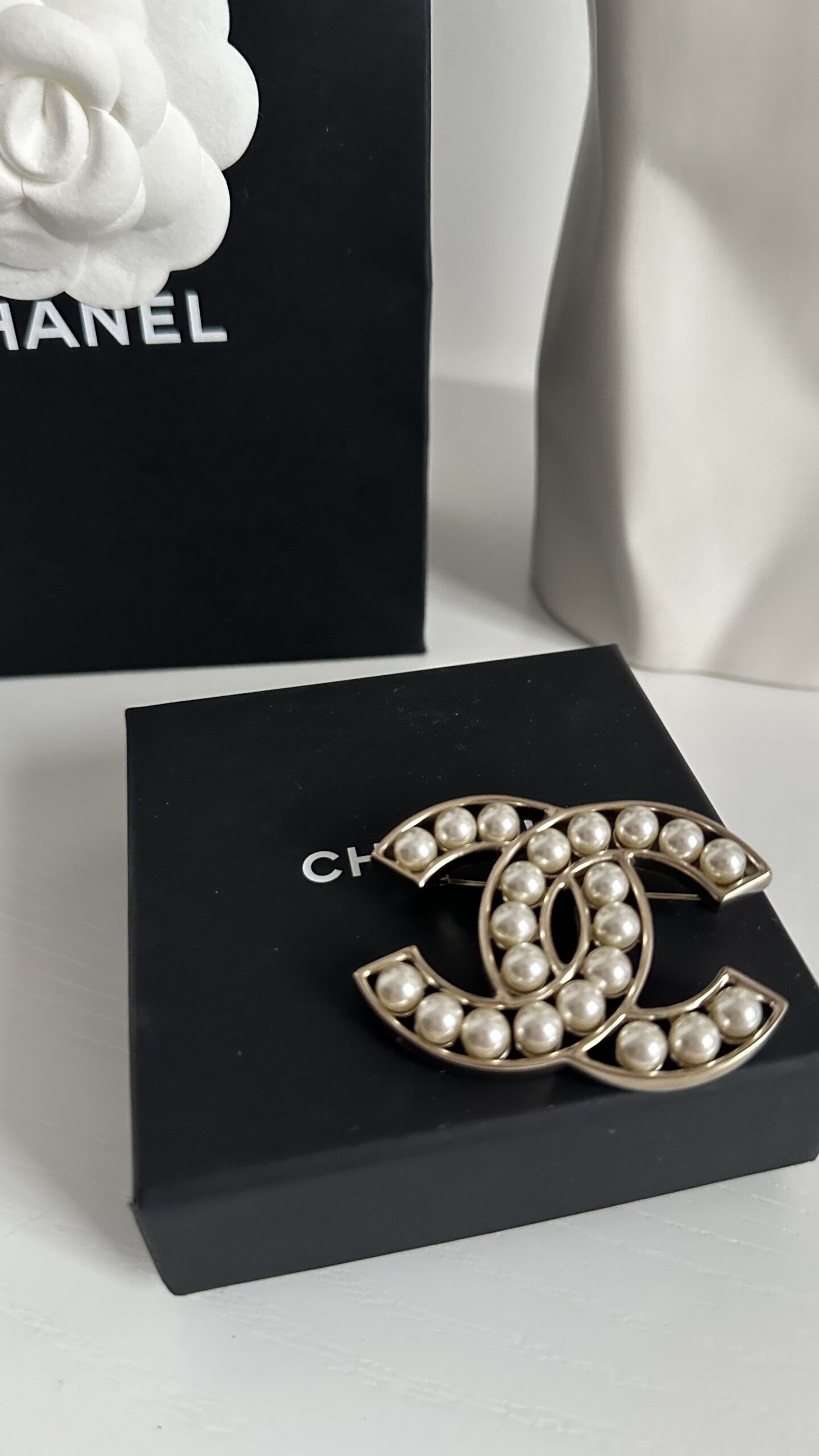 Chanel duża efektowna broszka perły - obrazek 3
