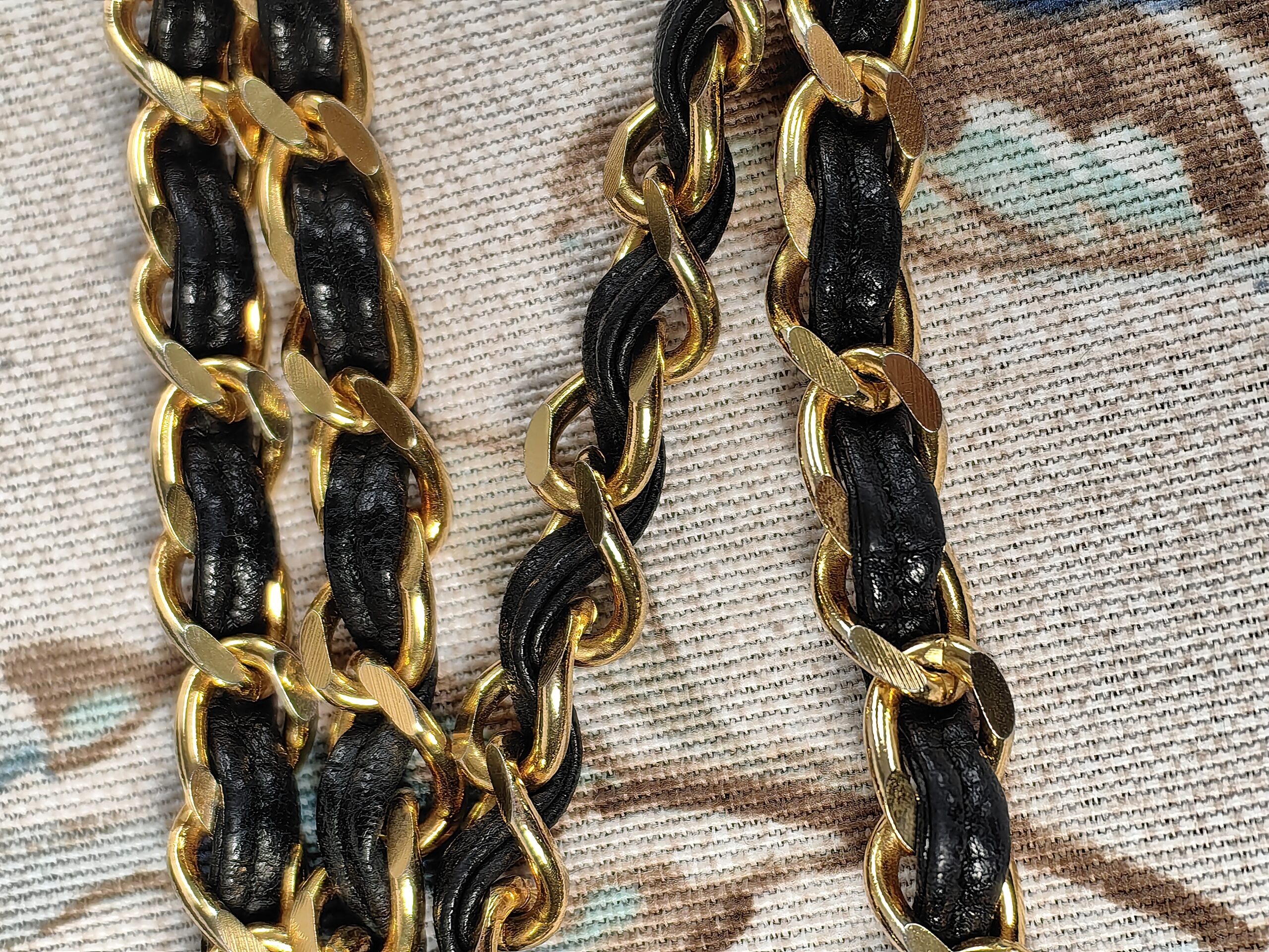 CHANEL CC logo dimond quilted bag - obrazek 15