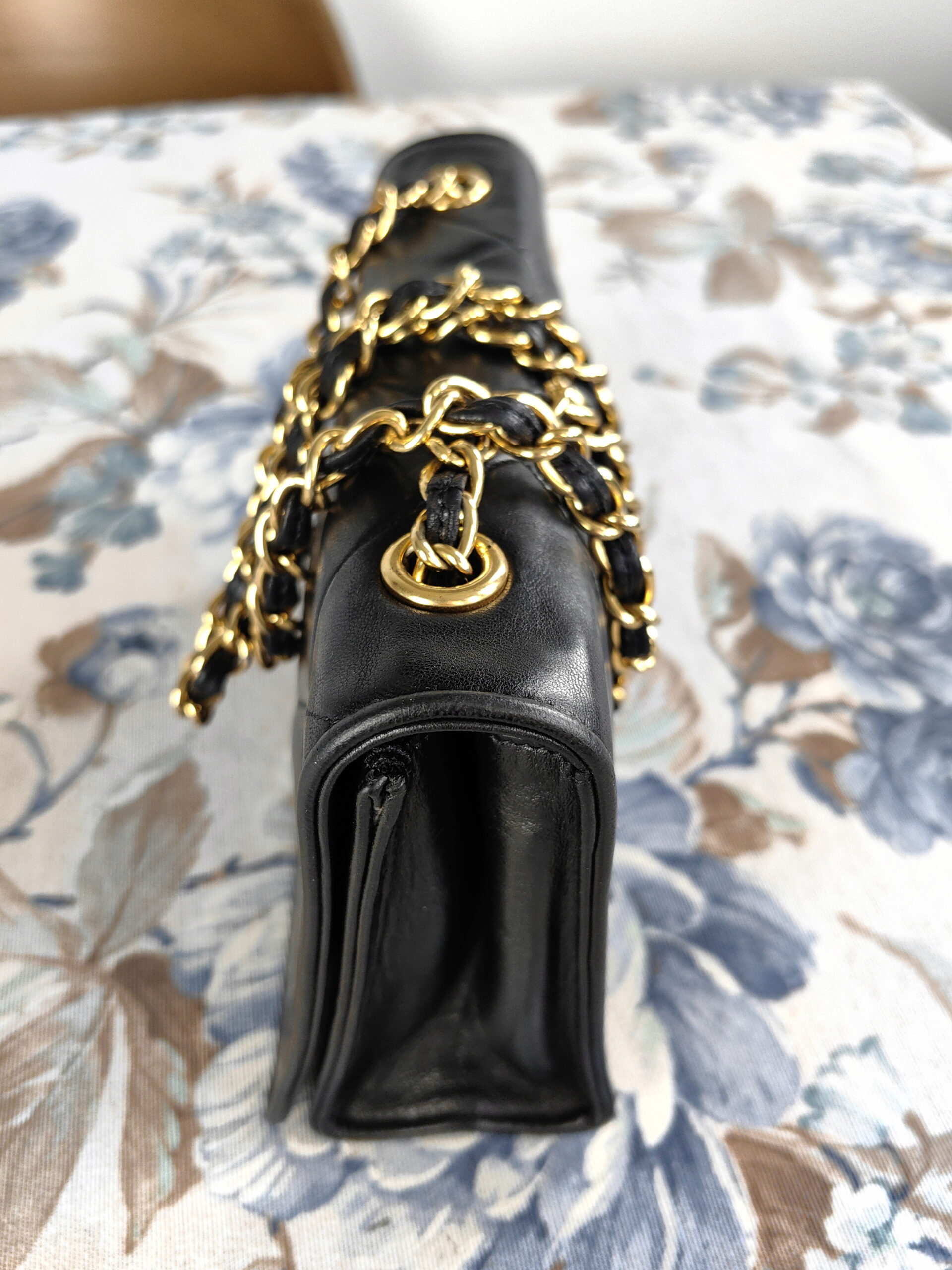 CHANEL CC quilted flap shoulder bag - obrazek 7