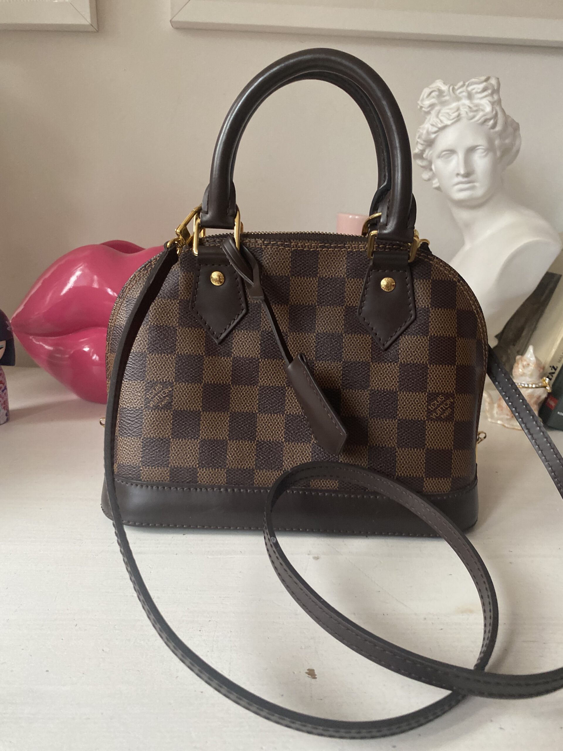 Louis Vuitton Alma bb Damier kuferek