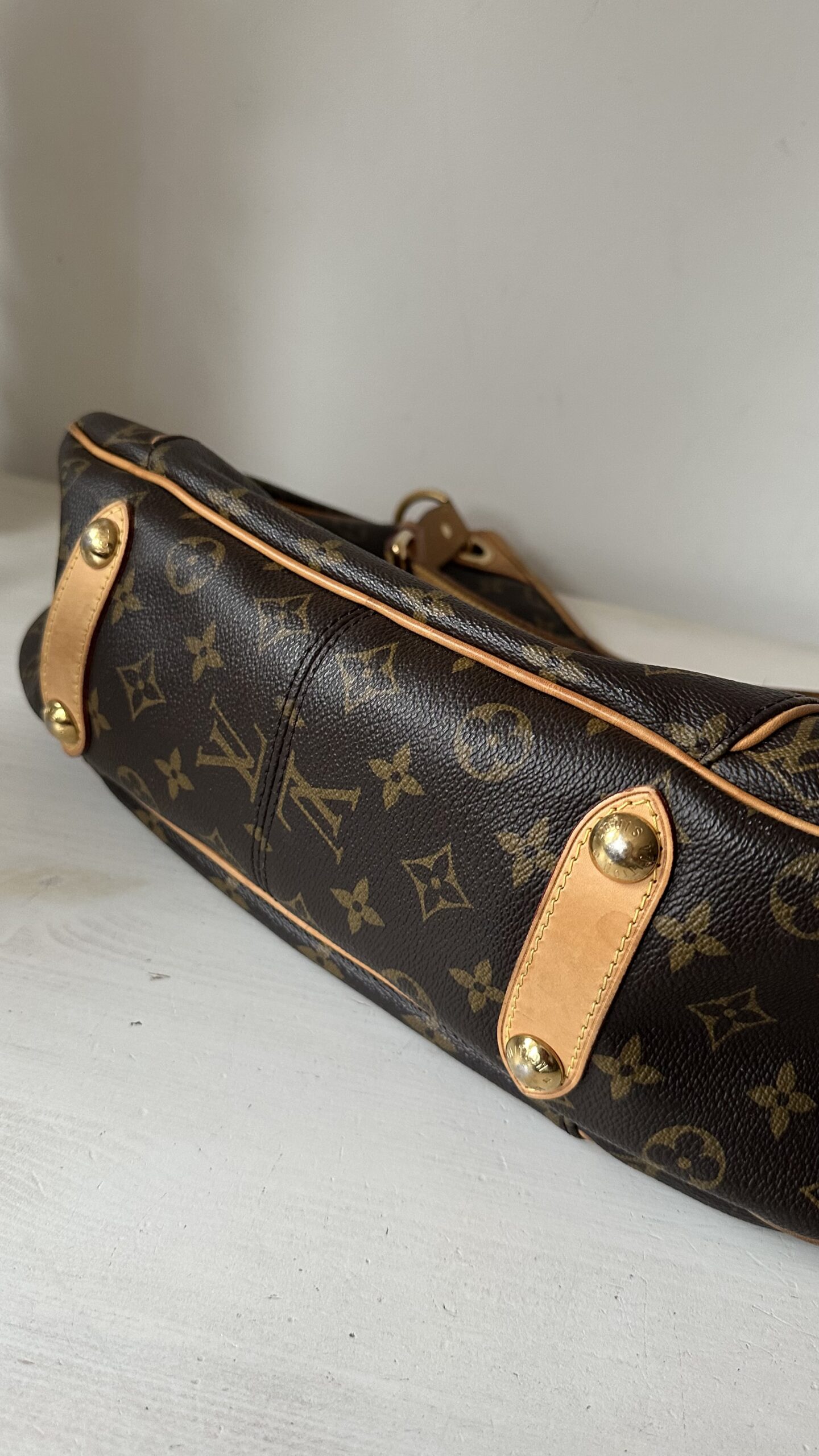 Louis Vuitton Galliera monogram vintage torebka - obrazek 10