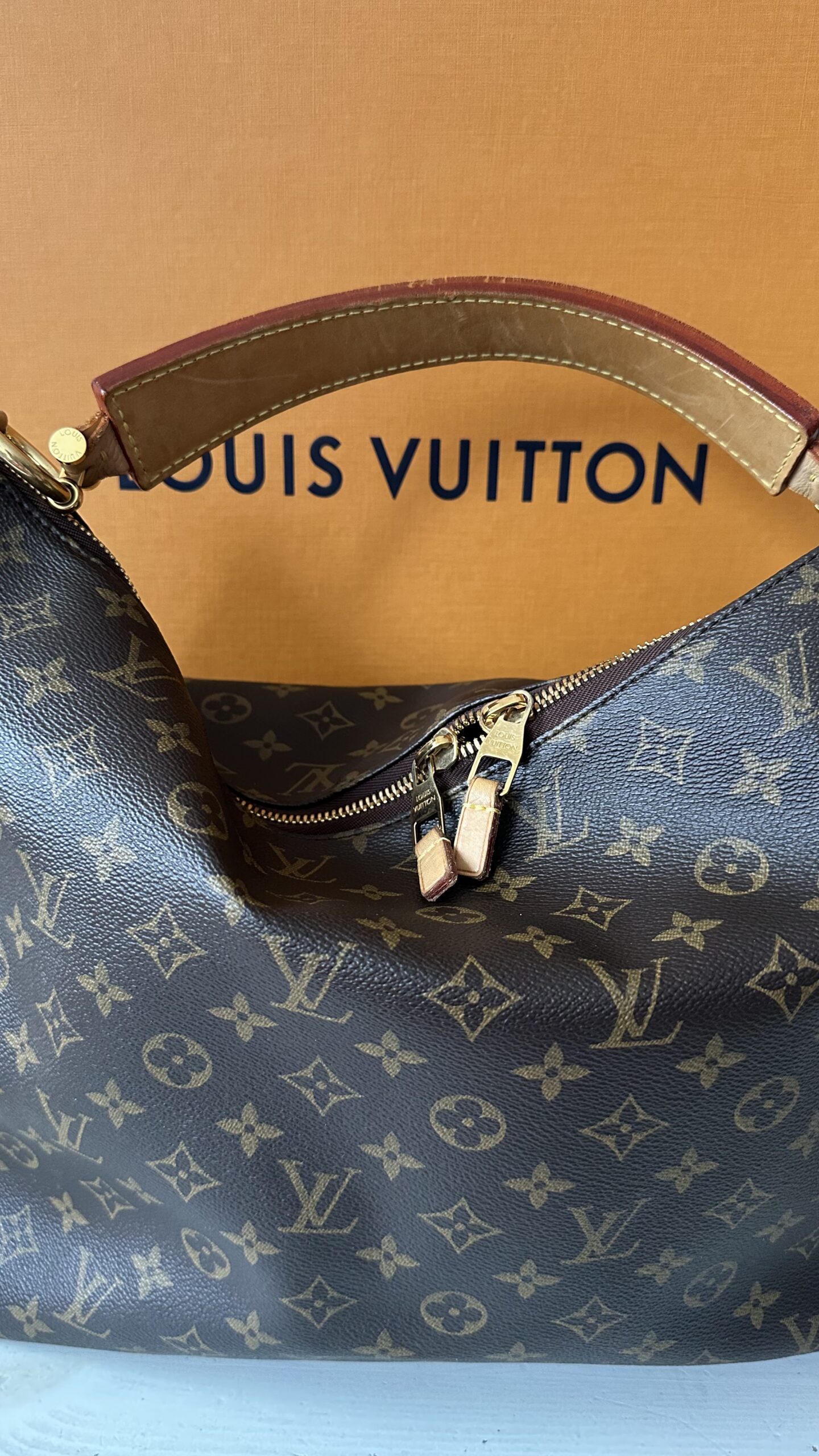 Louis Vuitton Sully MM monogram torebka - obrazek 3