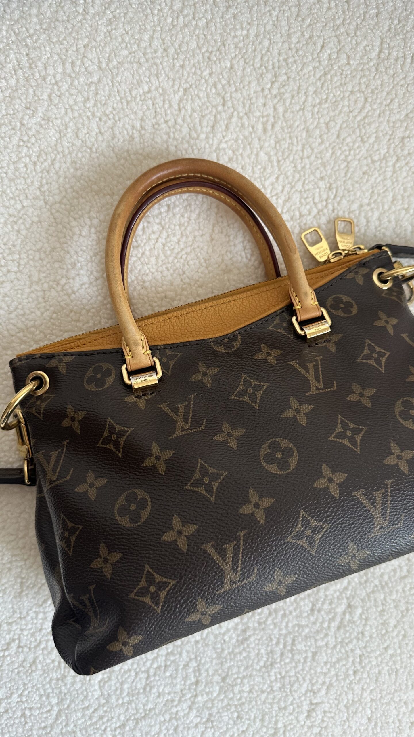 Louis Vuitton Pallas BB monogram torebka - obrazek 4