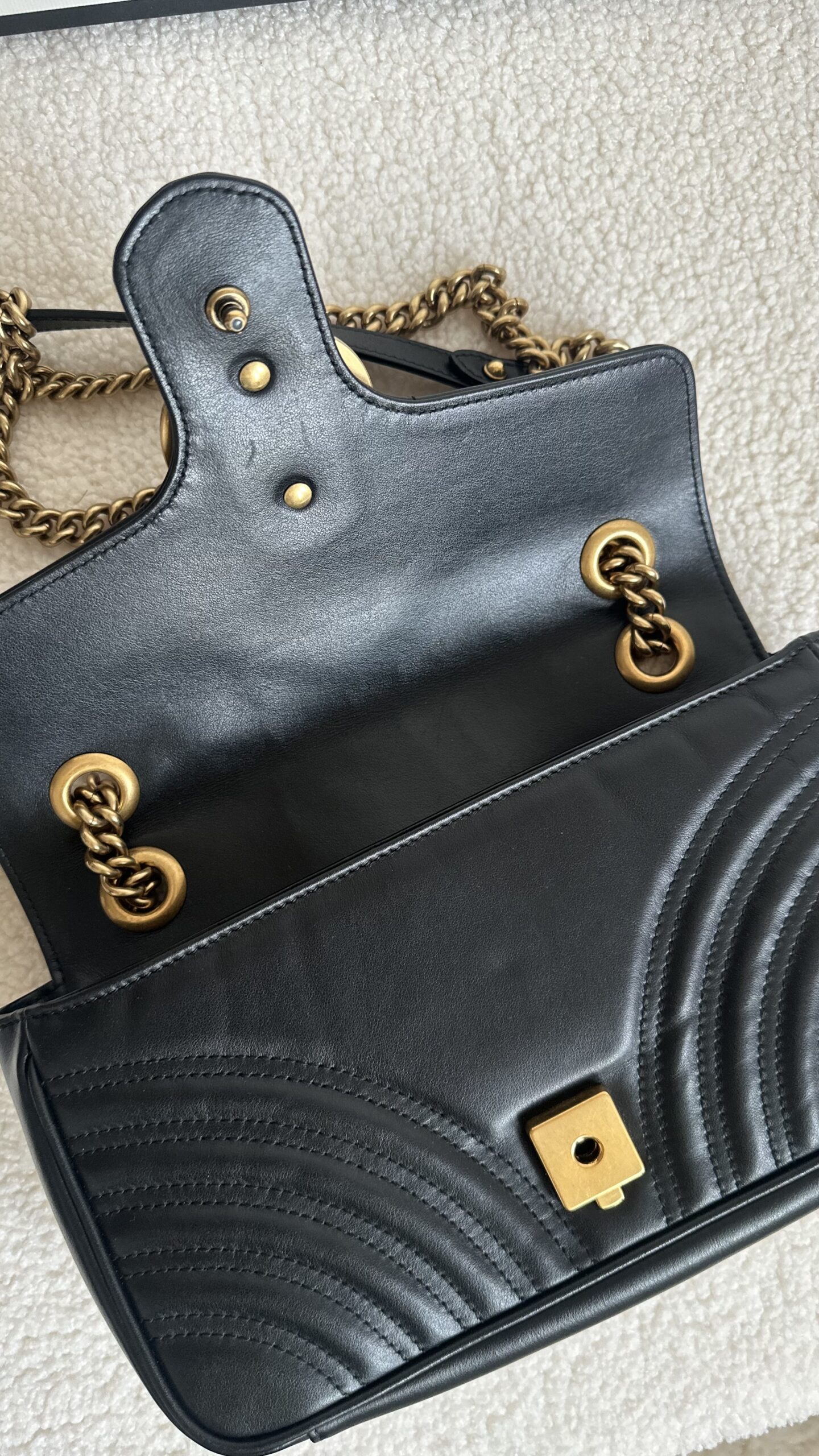 Gucci marmont czarna klasyczna torebka - obrazek 7