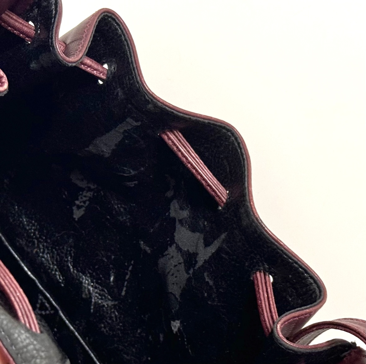 FENDI Vintage Leather Bucket Bag - torebka worek - obrazek 11