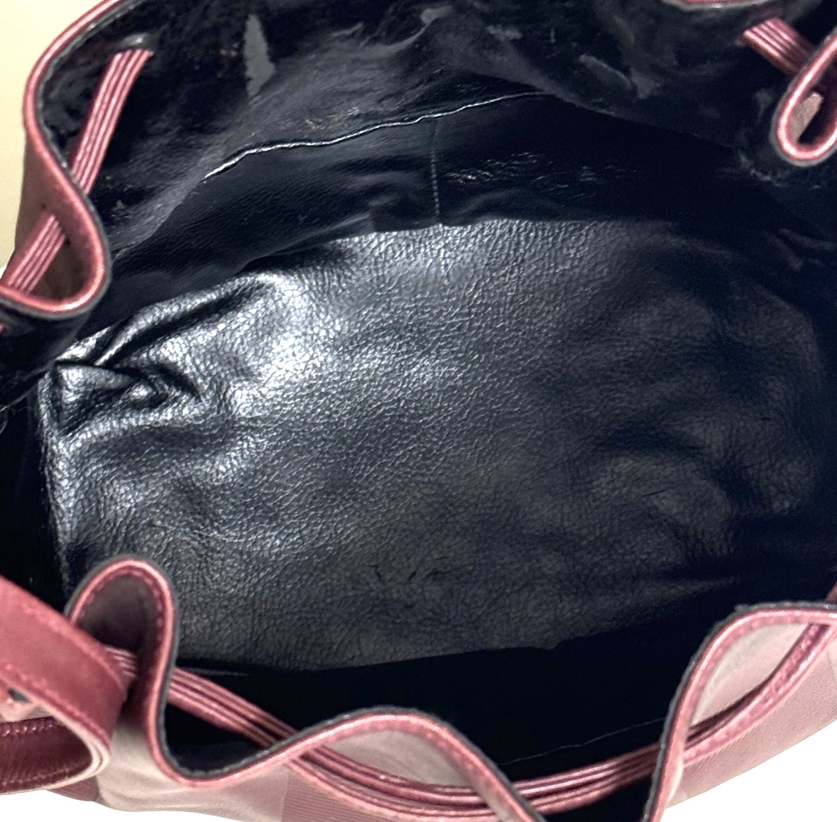 FENDI Vintage Leather Bucket Bag - torebka worek - obrazek 9