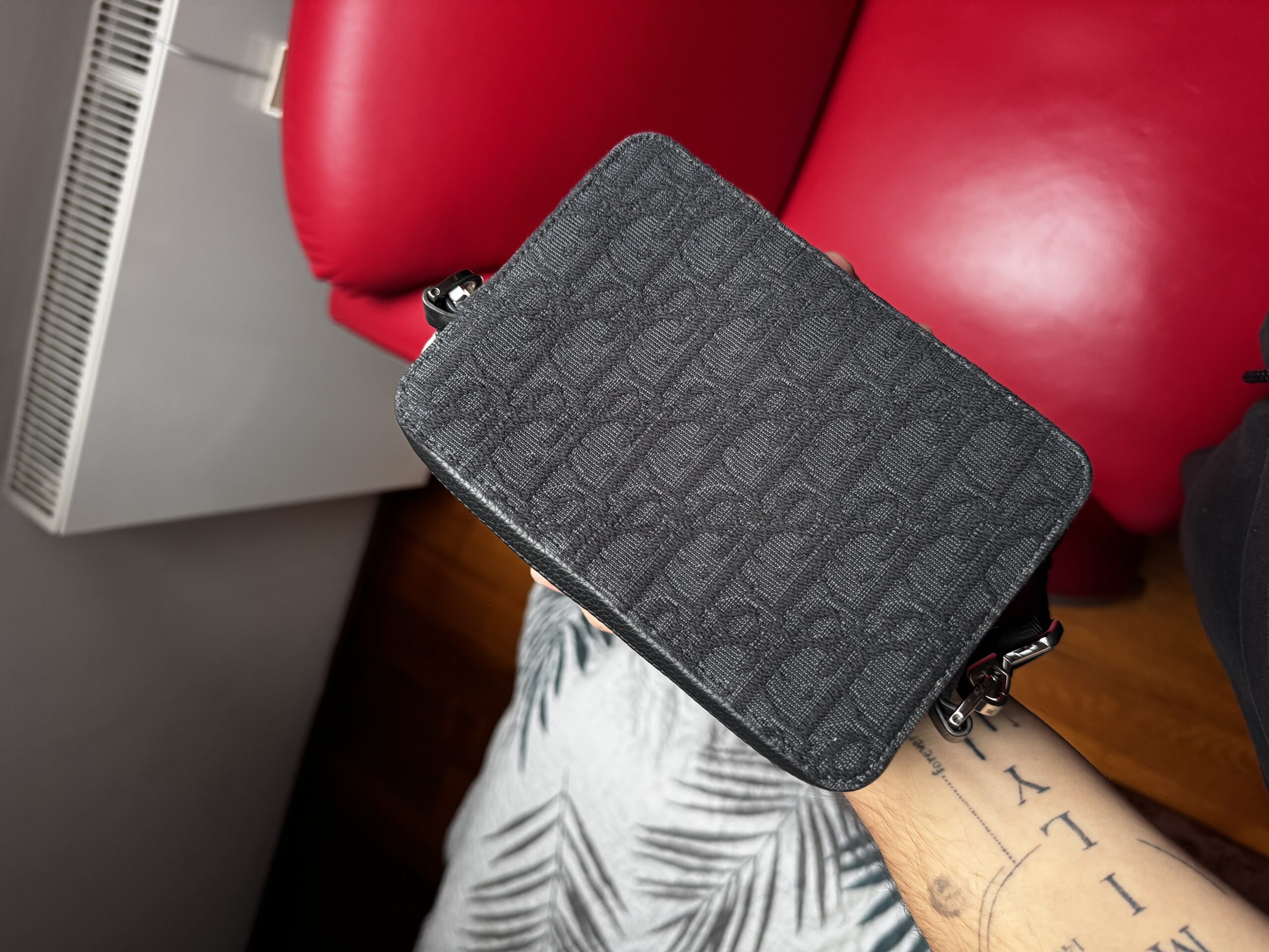 Dior Oblique Zipped Pouch Bag Black - obrazek 4