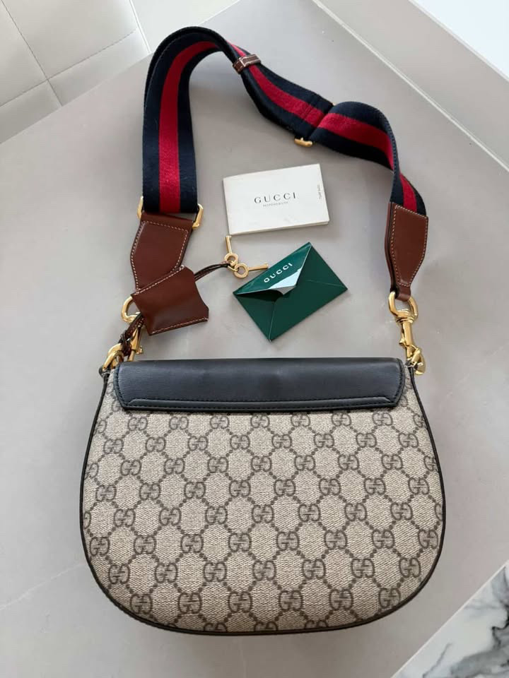 Gucci Padlock gg medium supreme torebka - obrazek 3