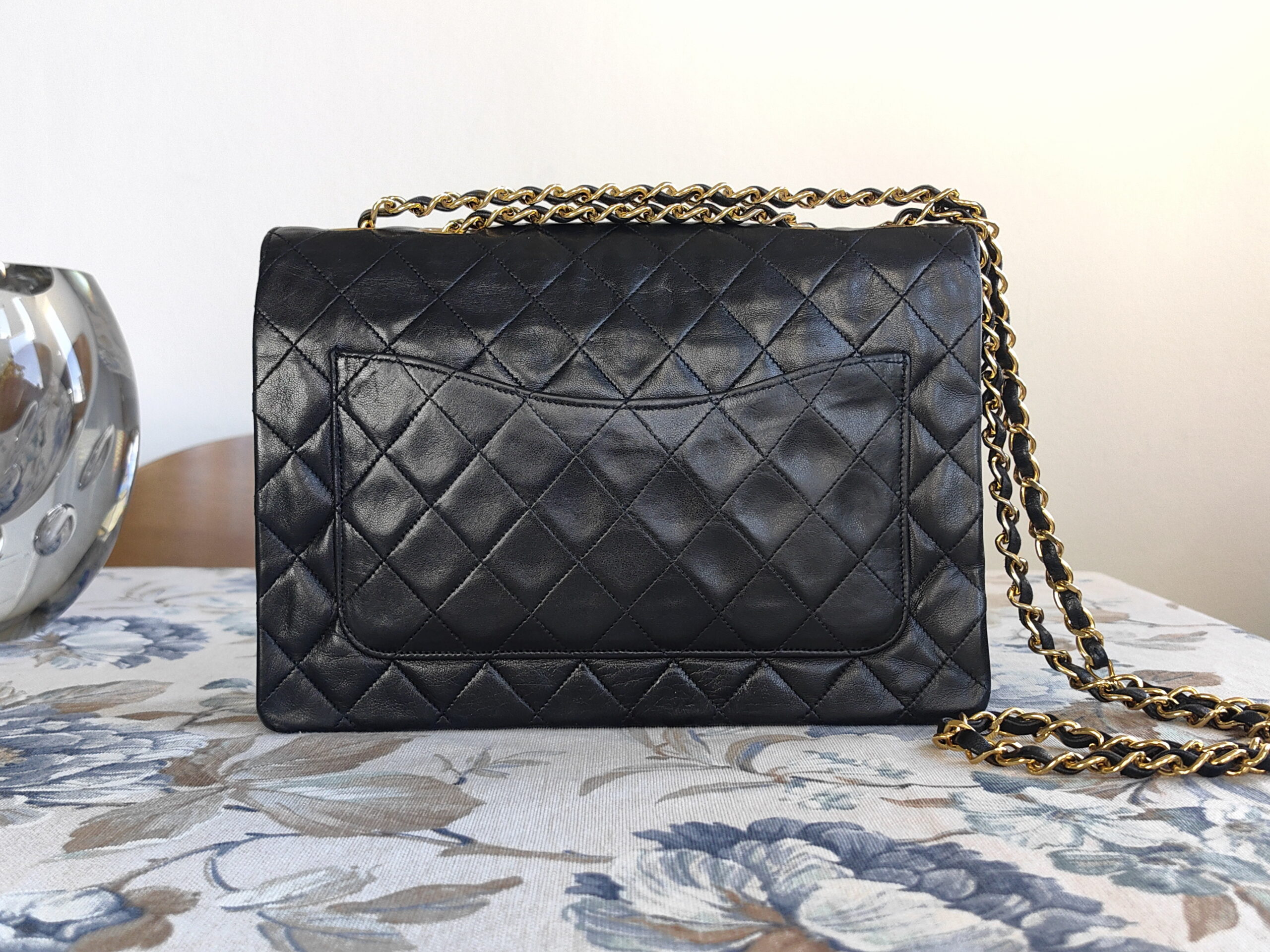 CHANEL medium box flap crossbody bag torebka - obrazek 3
