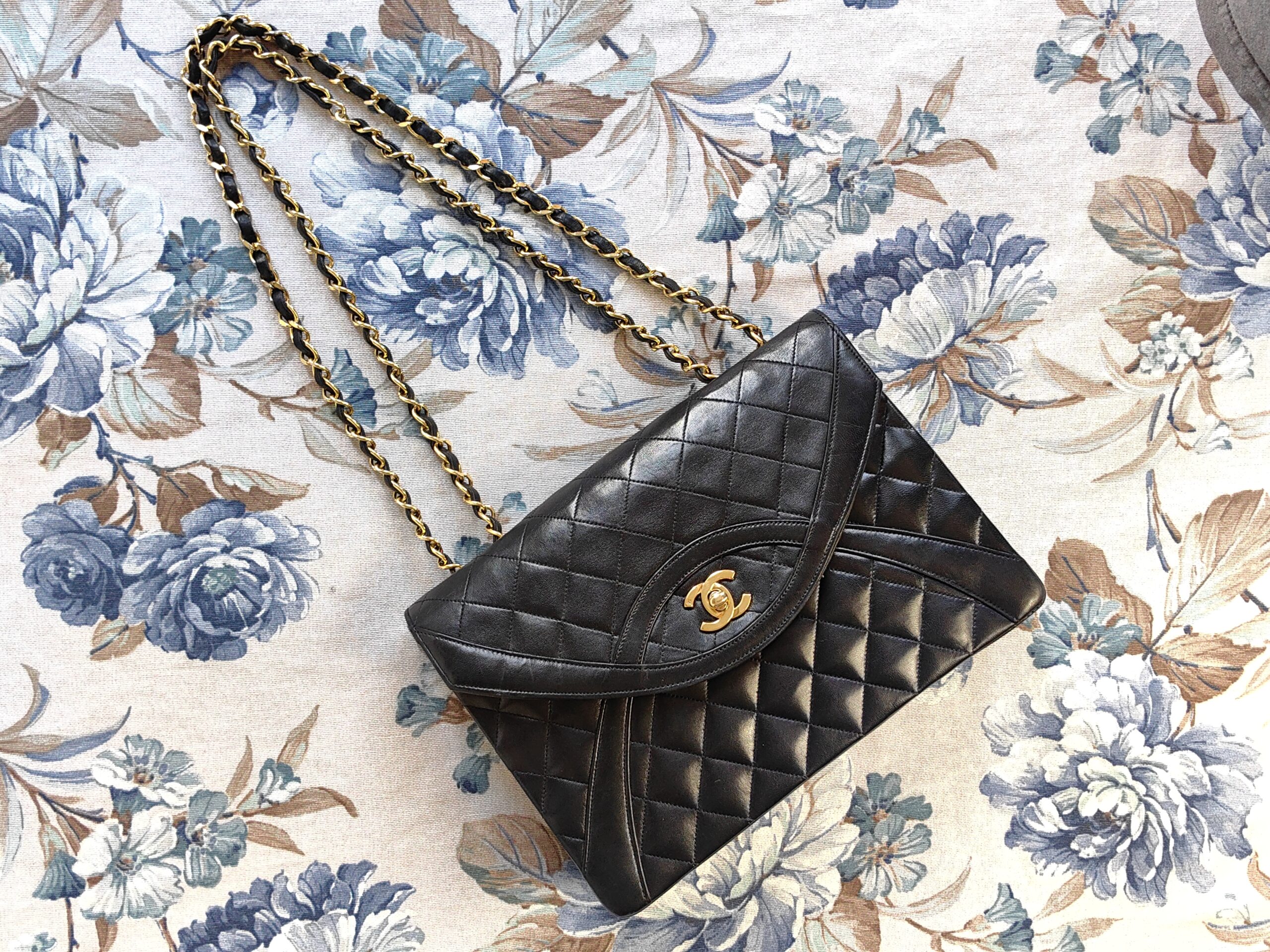 CHANEL medium box flap crossbody bag torebka - obrazek 4