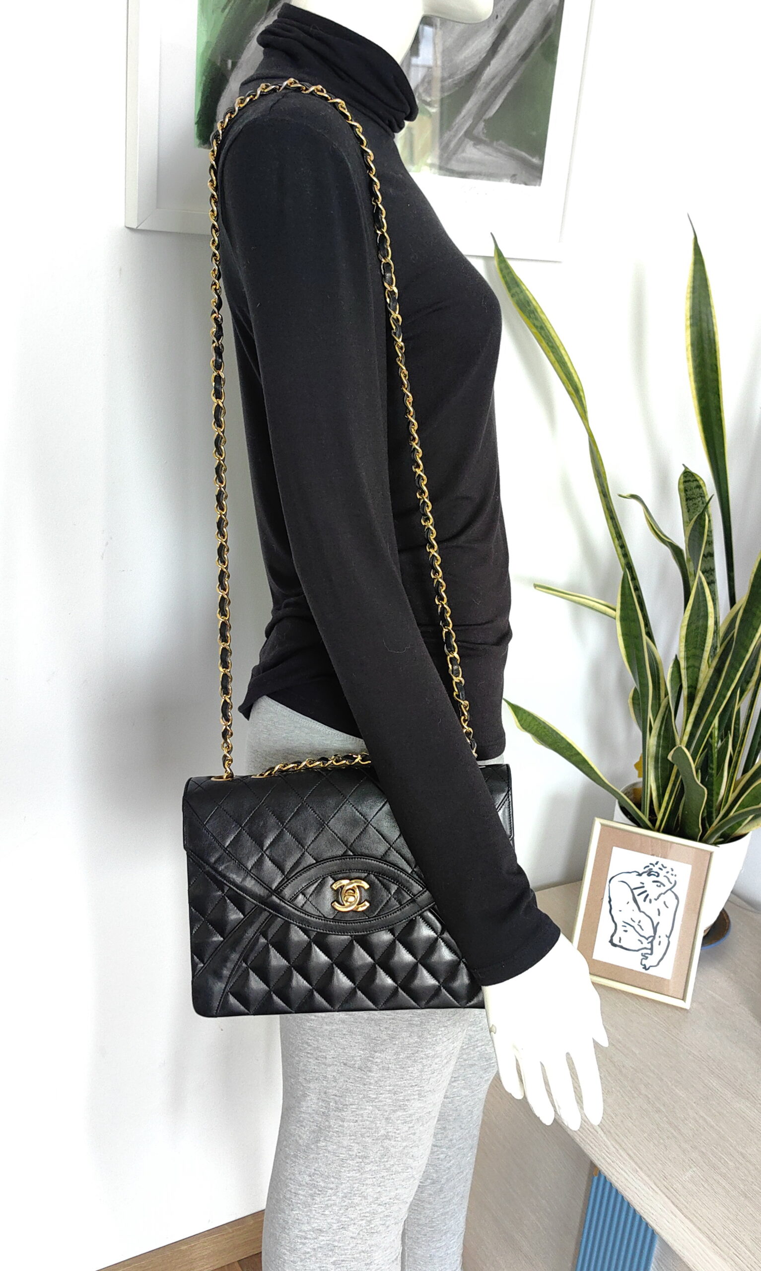 CHANEL medium box flap crossbody bag torebka - obrazek 5