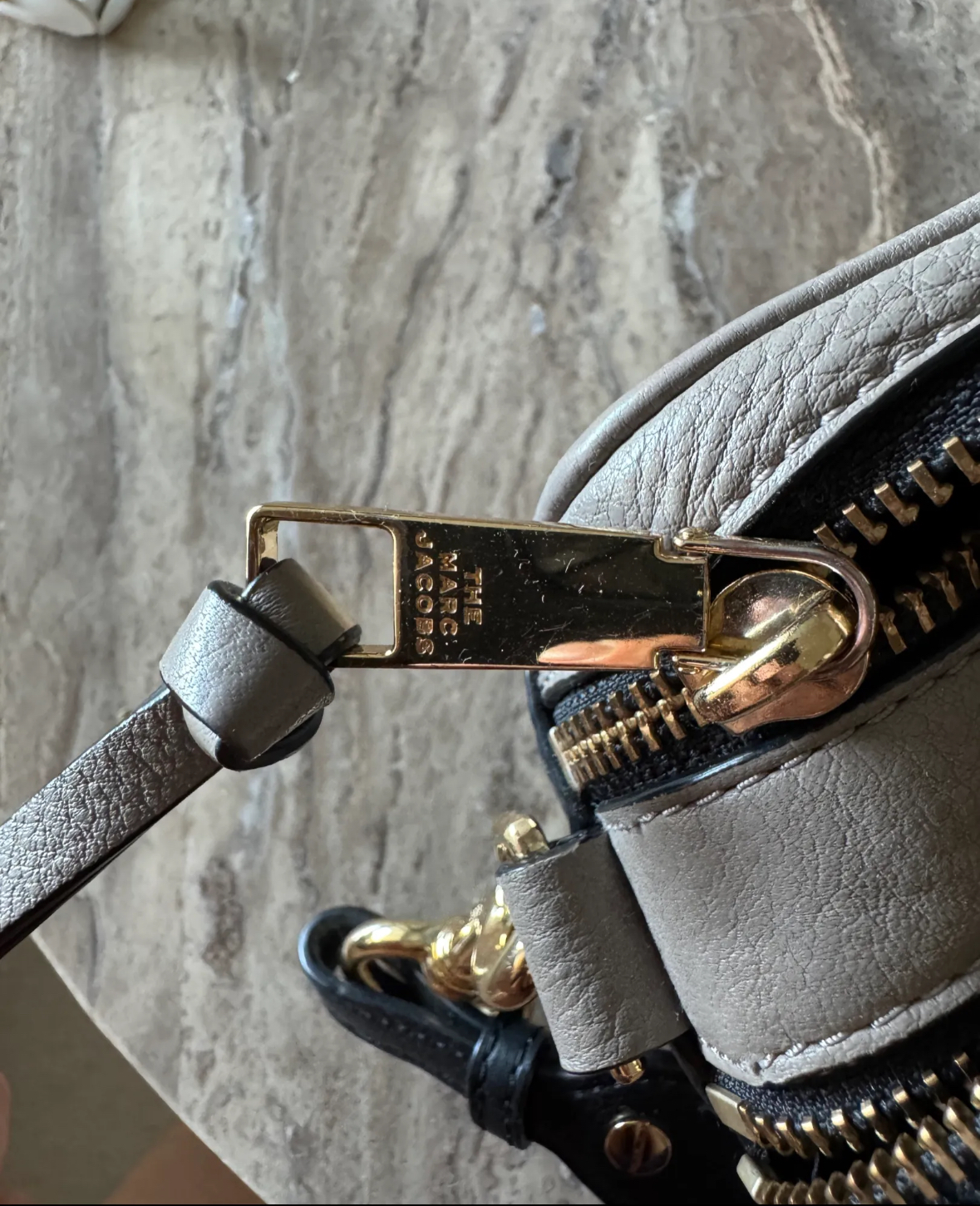 Torebka Marc Jacobs Softshot cross body - obrazek 4