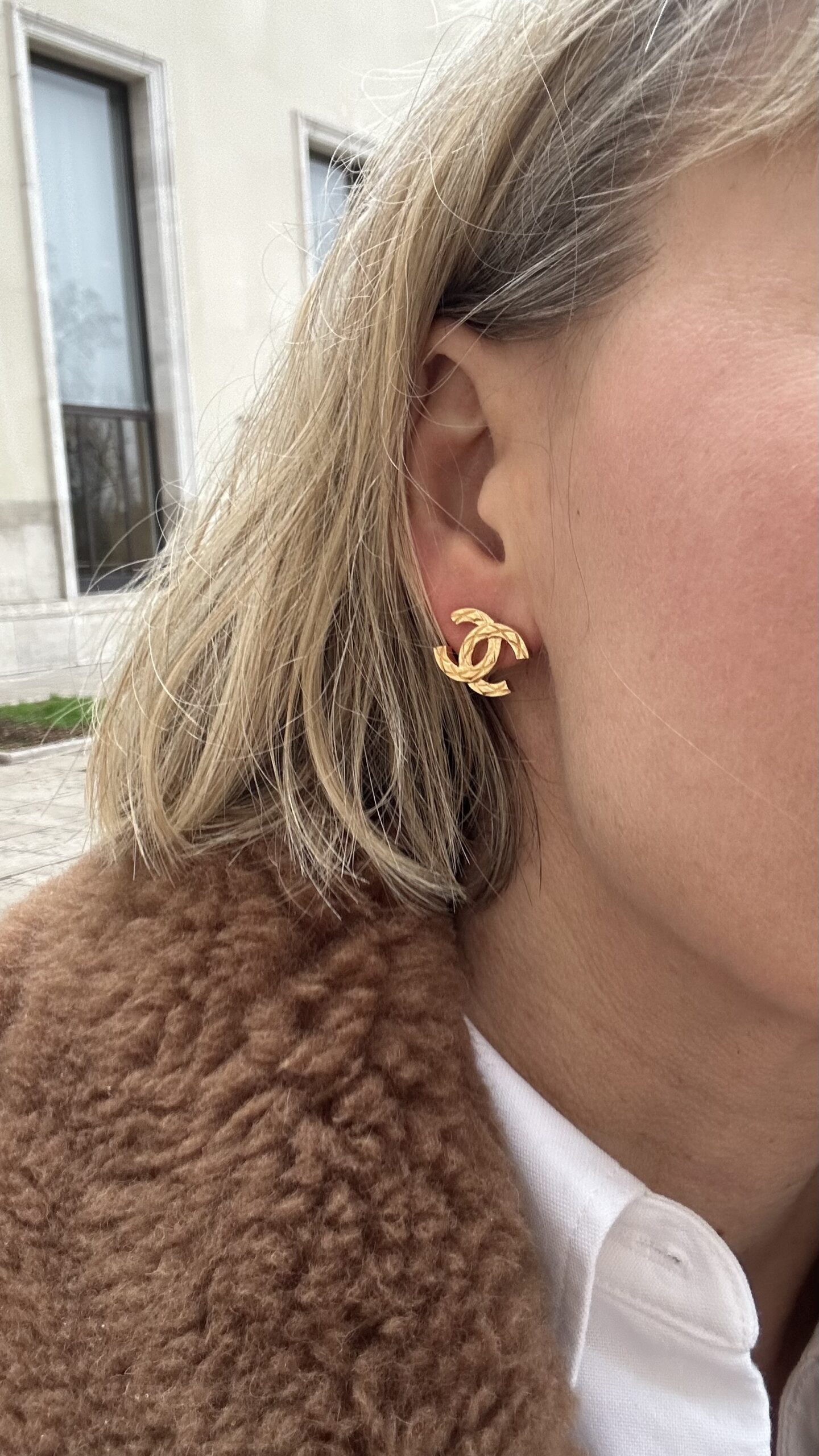 Chanel klasyczne kolczyki w kolorze złota nowe - obrazek 3