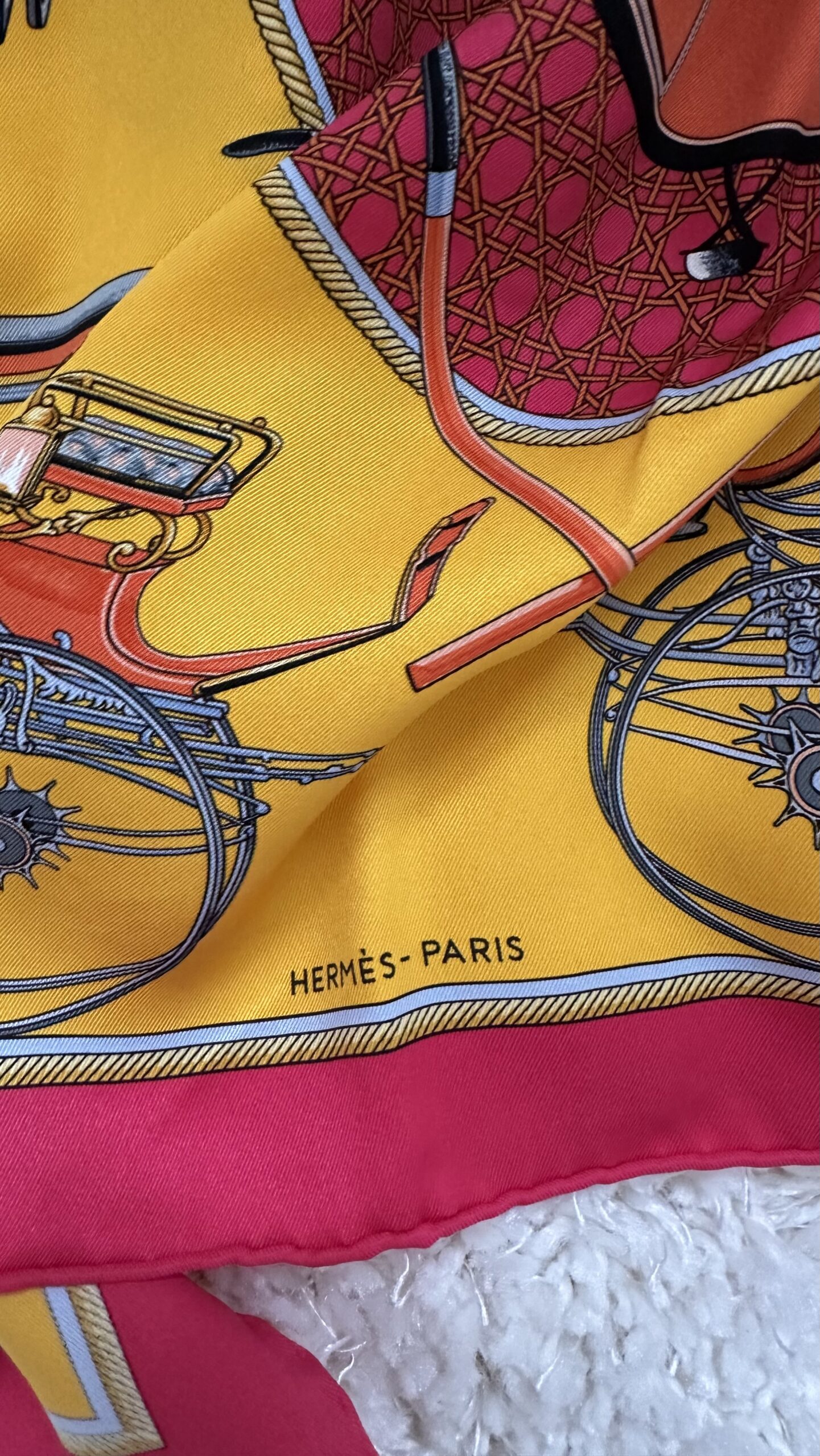 Hermes apaszka jedwabna chusta - obrazek 5