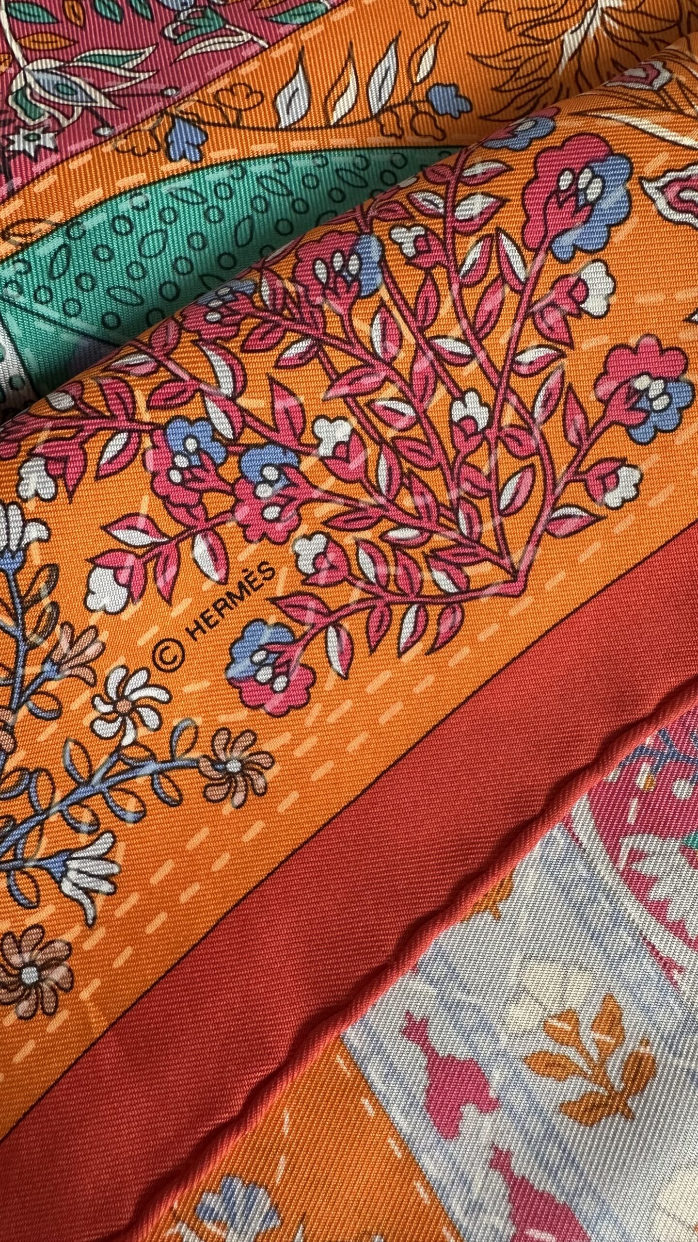 Hermes apaszka jedwabna chusta kolorowa - obrazek 4