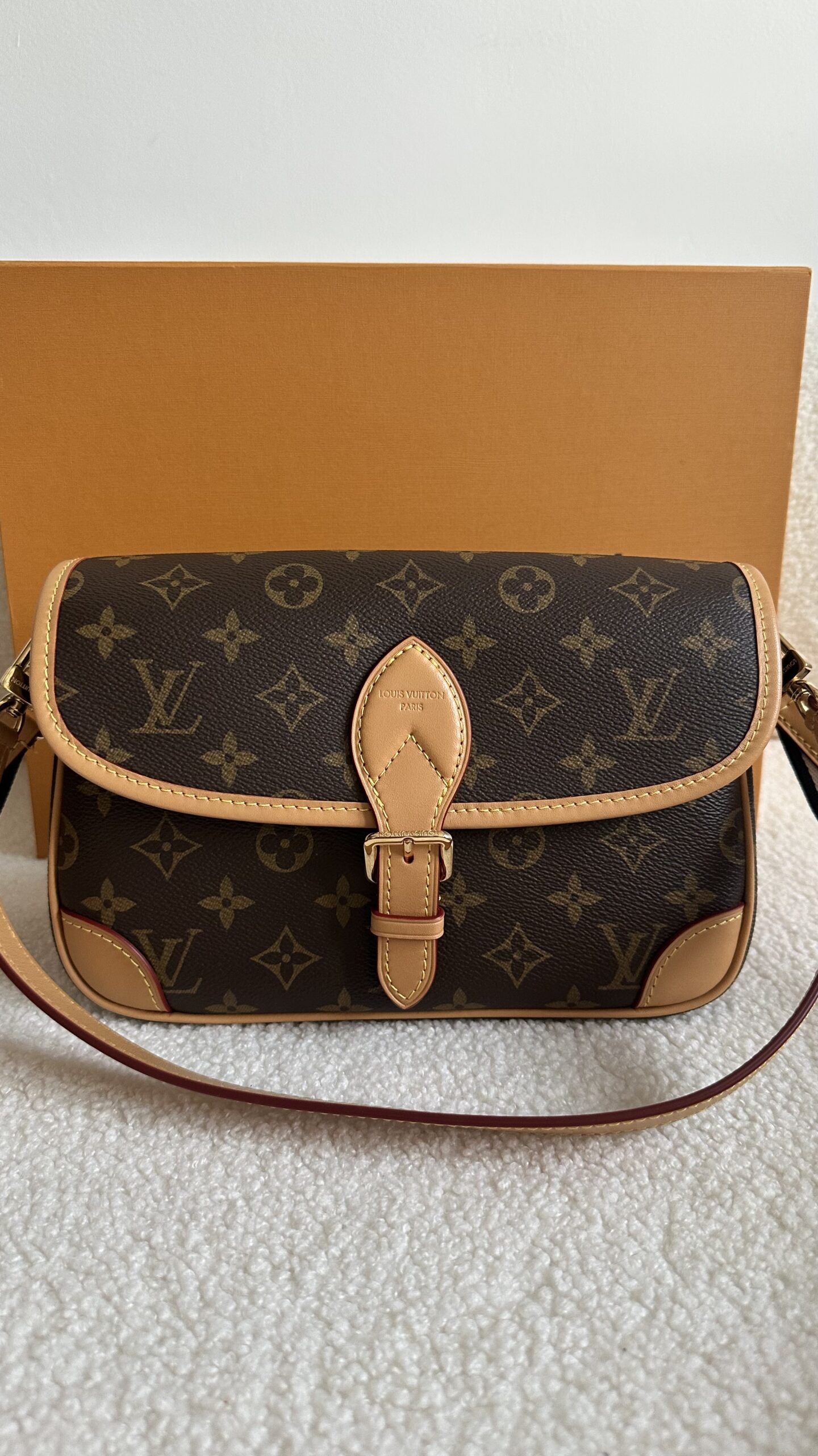 Louis Vuitton monogram diane nową kopertową torebka z paskiem - obrazek 2