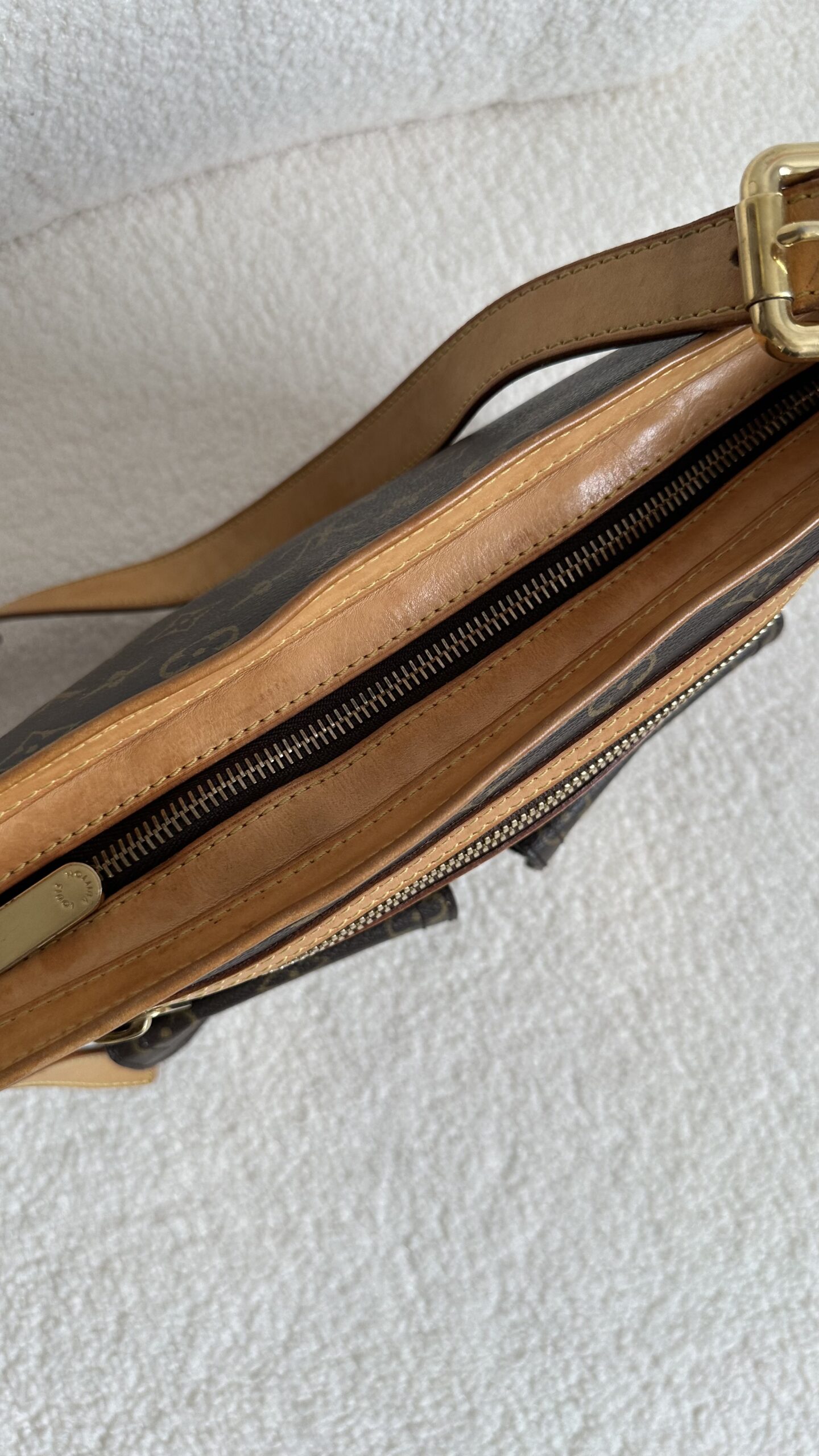 Louis Vuitton Hudson monogram vintage torebka - obrazek 3